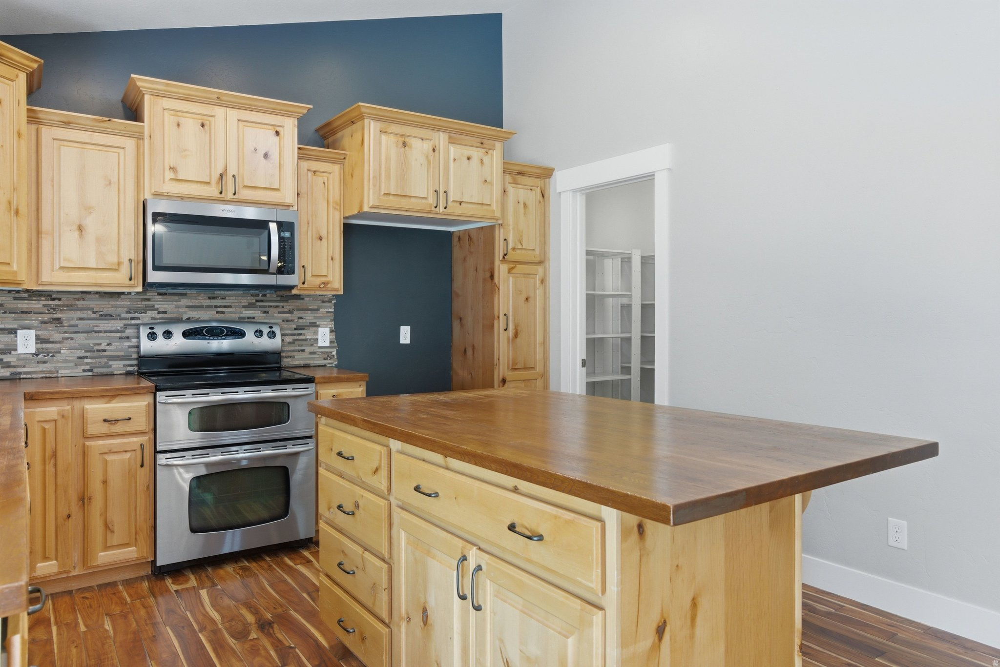 OAK SUMMIT - Residential