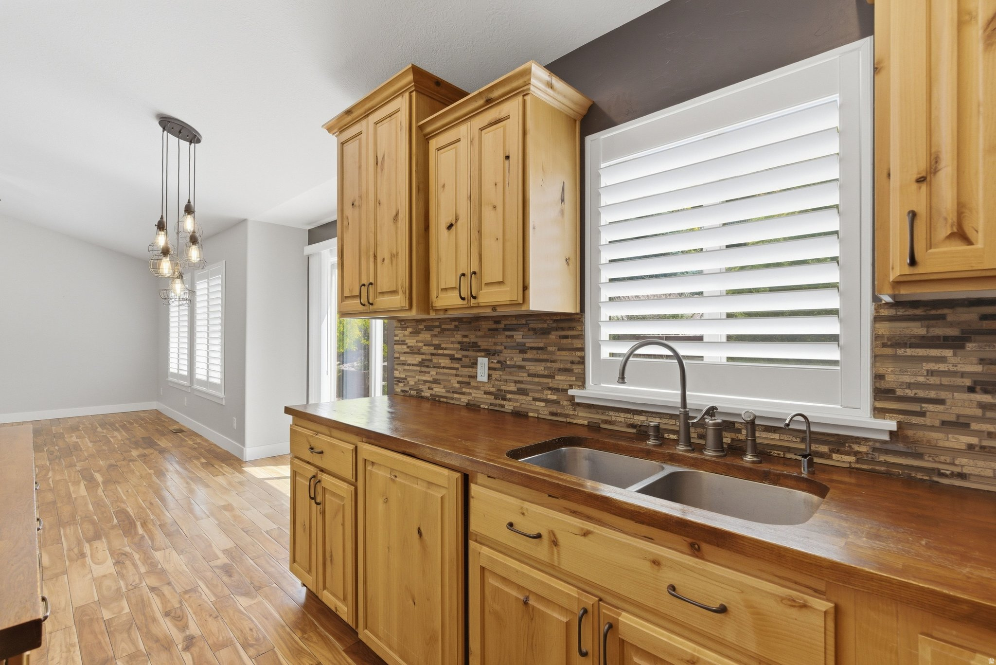 OAK SUMMIT - Residential