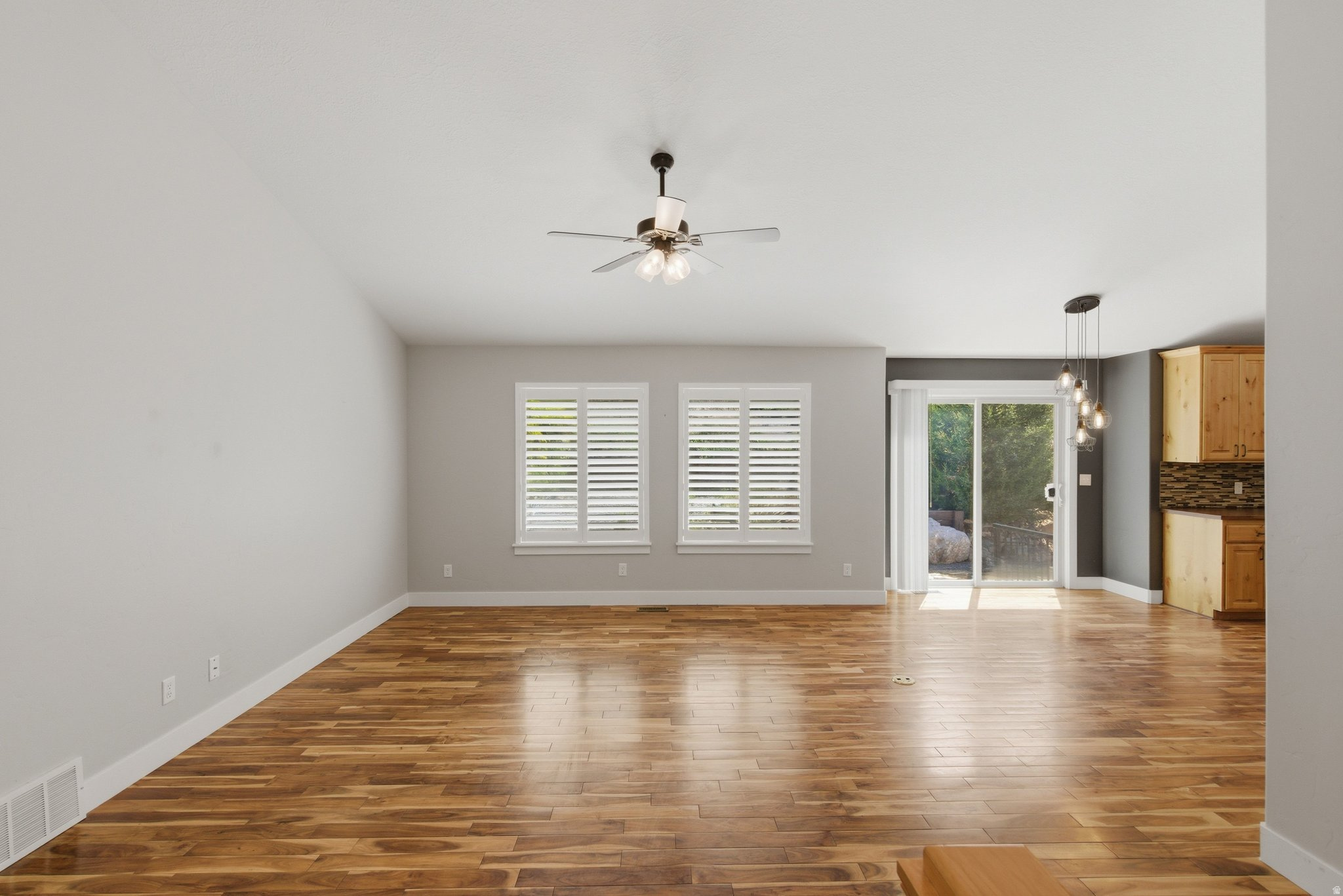 OAK SUMMIT - Residential