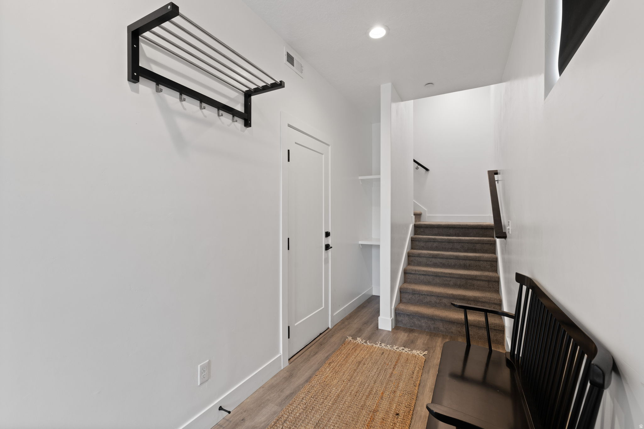 CREEKSIDE - Residential