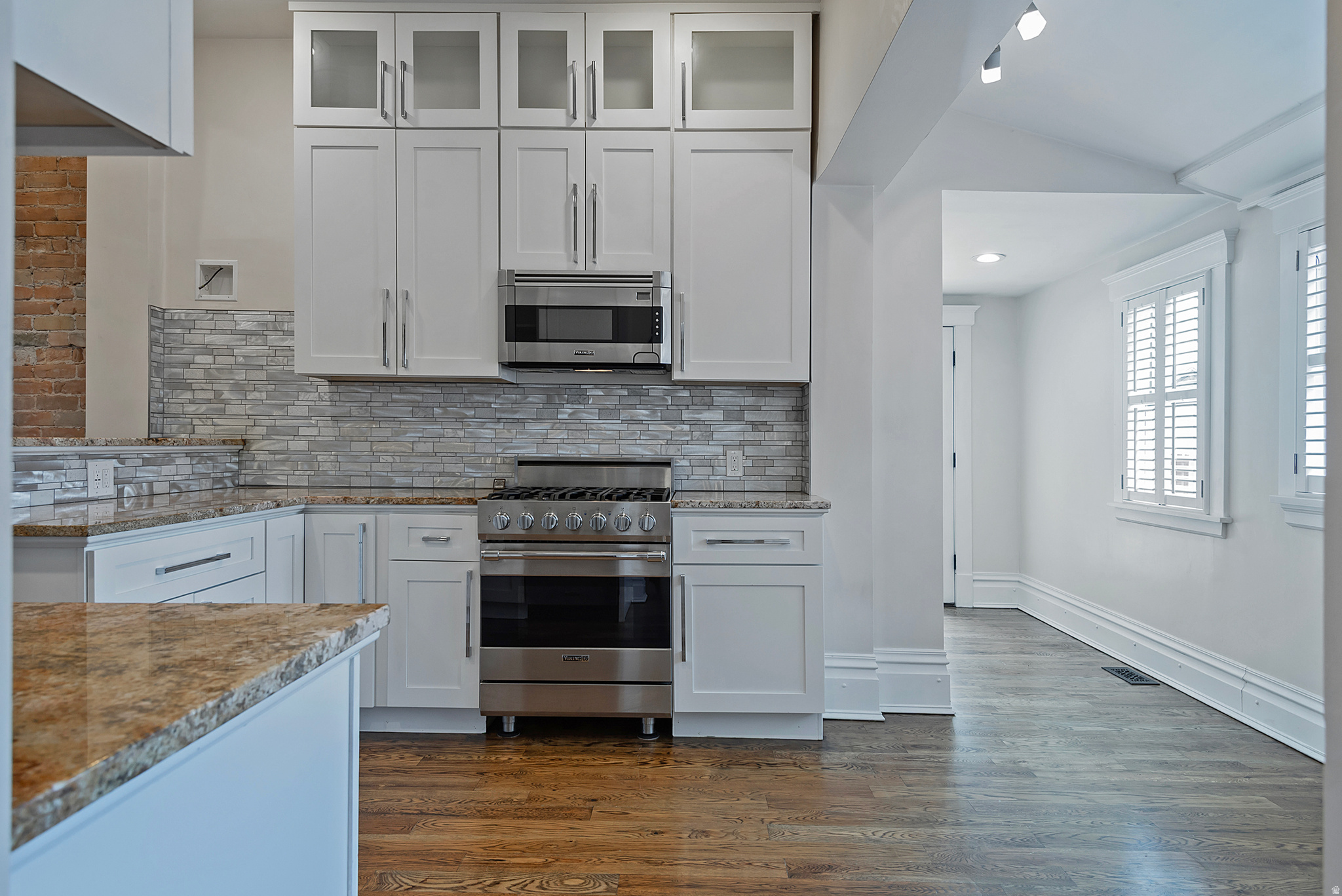 AVENUES - Residential