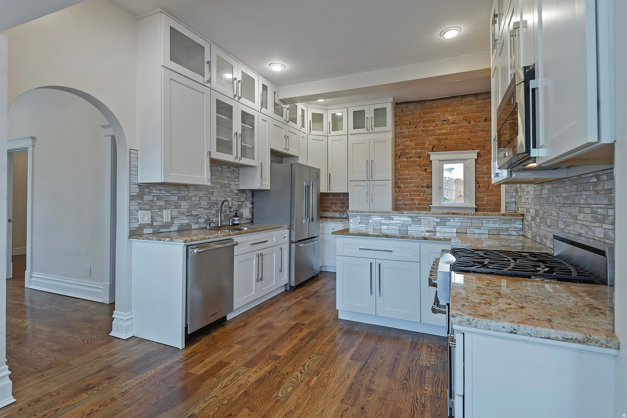 AVENUES - Residential