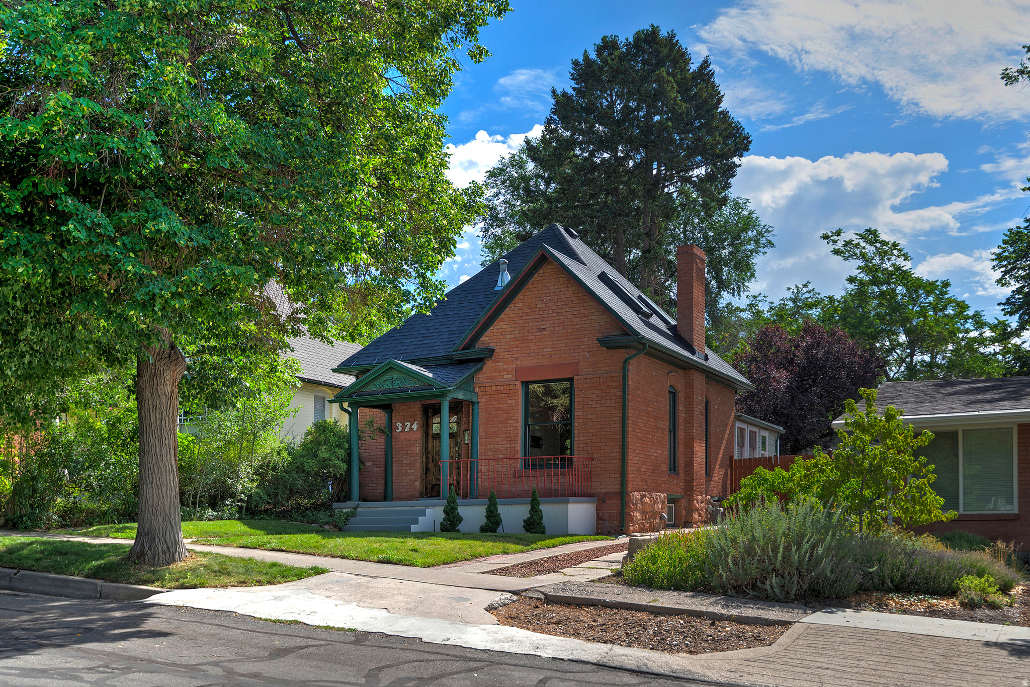 AVENUES - Residential