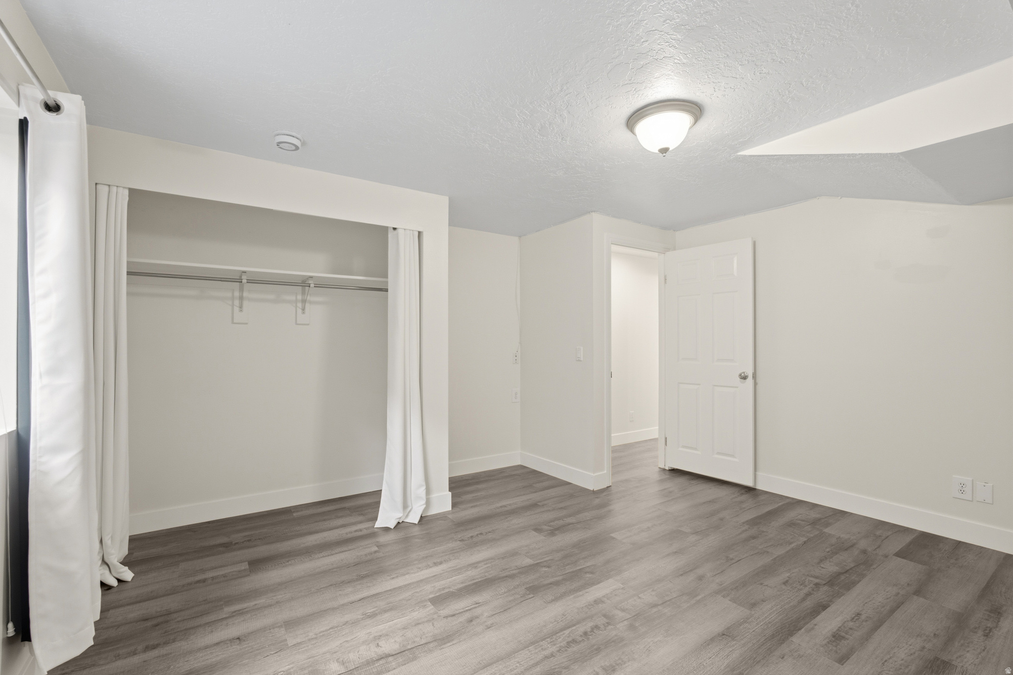 HOMES AT CROSSPOINTE - Residential