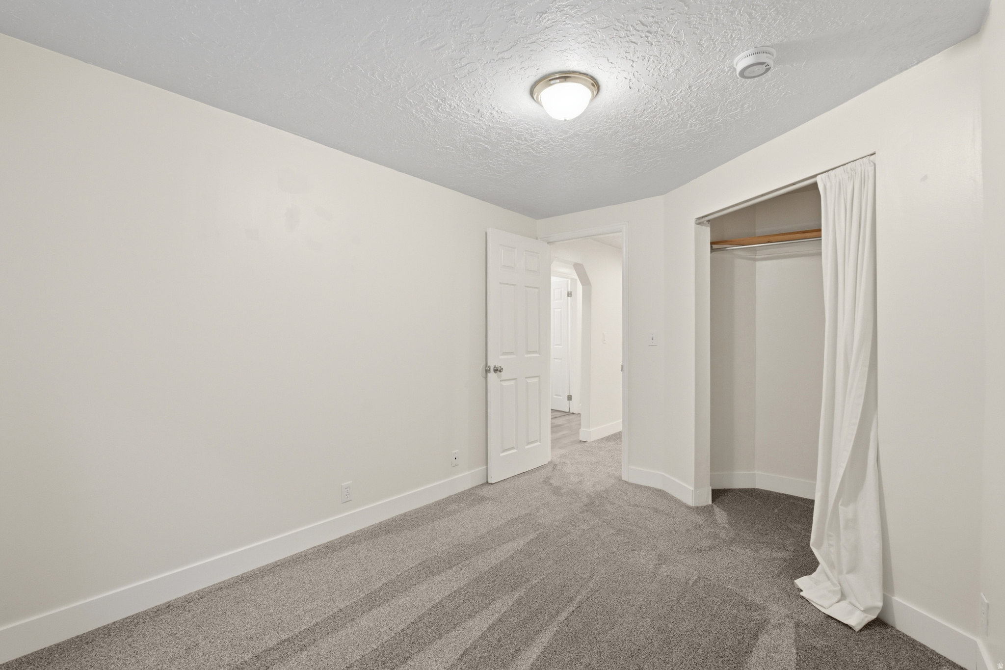 HOMES AT CROSSPOINTE - Residential