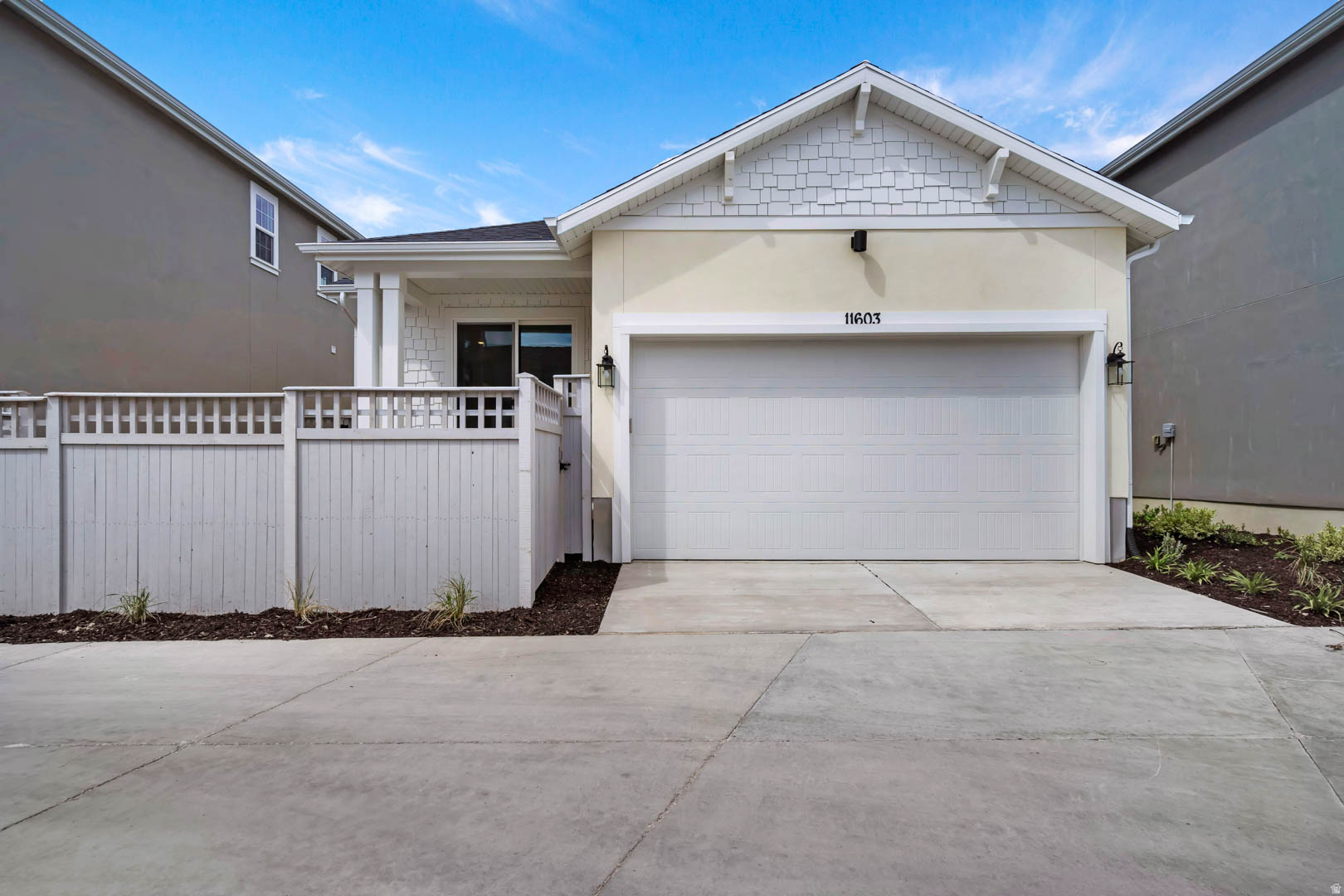 DAYBREAK - Residential