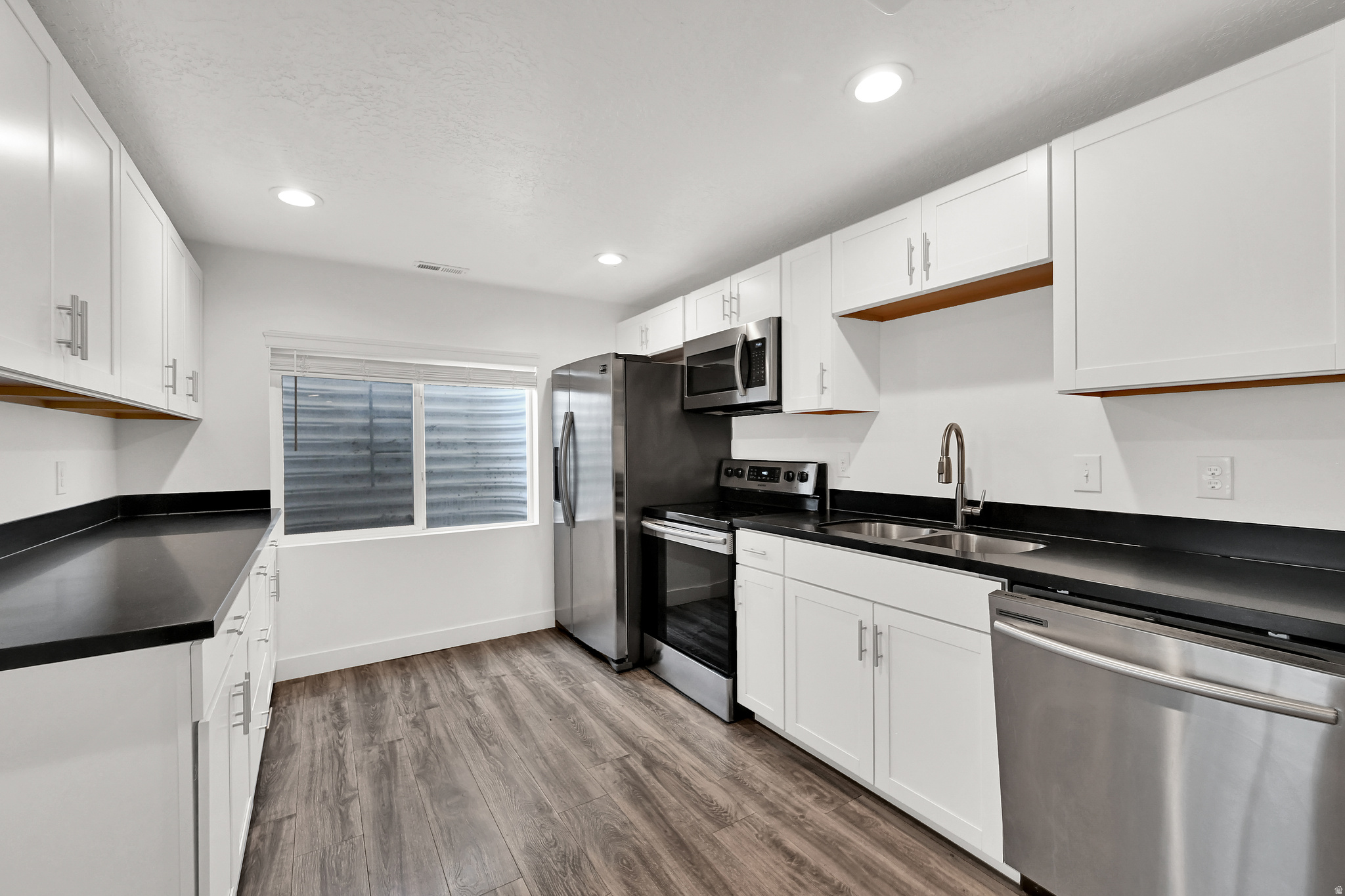 HUNTER VILLAGE PHASE - Residential