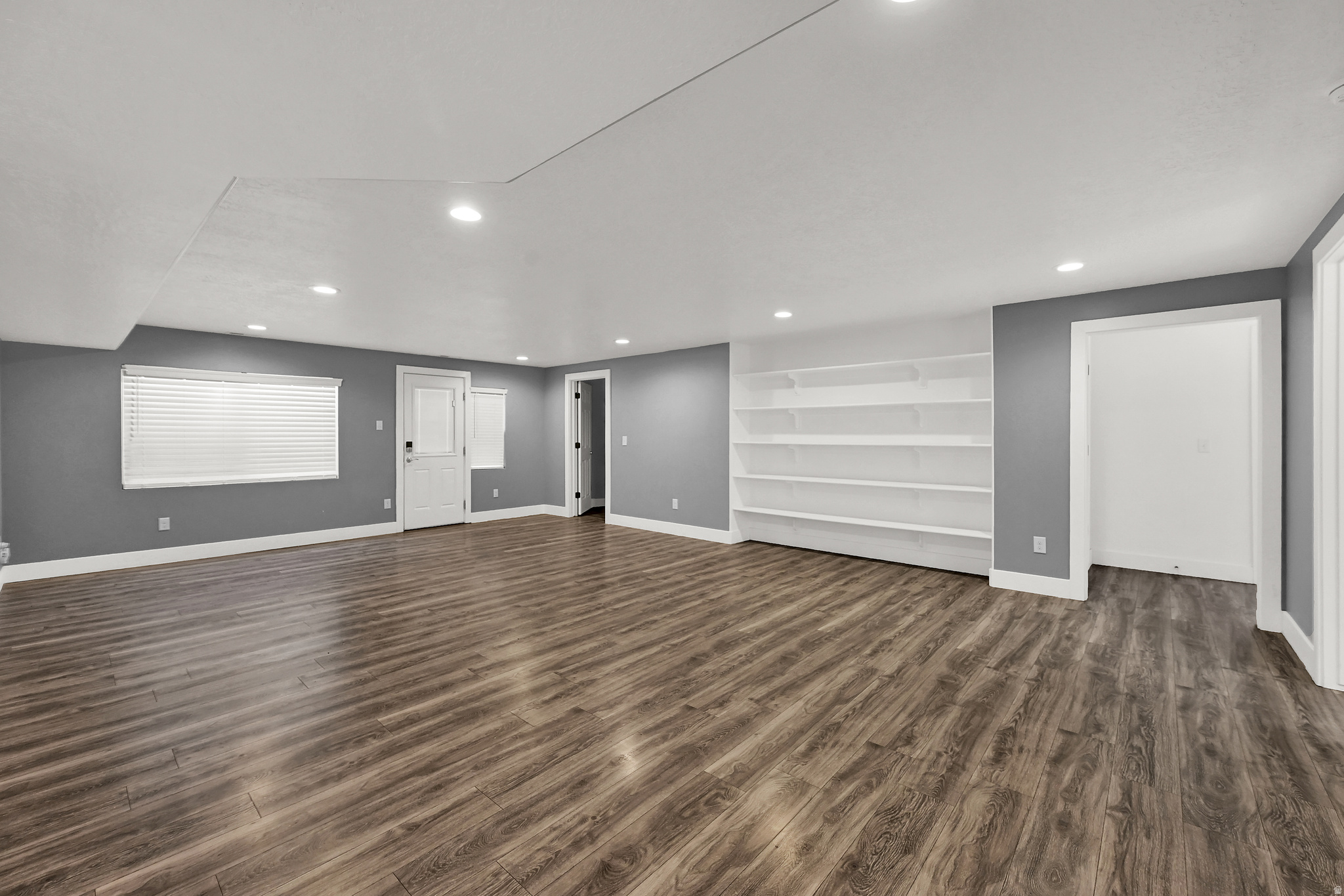 HUNTER VILLAGE PHASE - Residential
