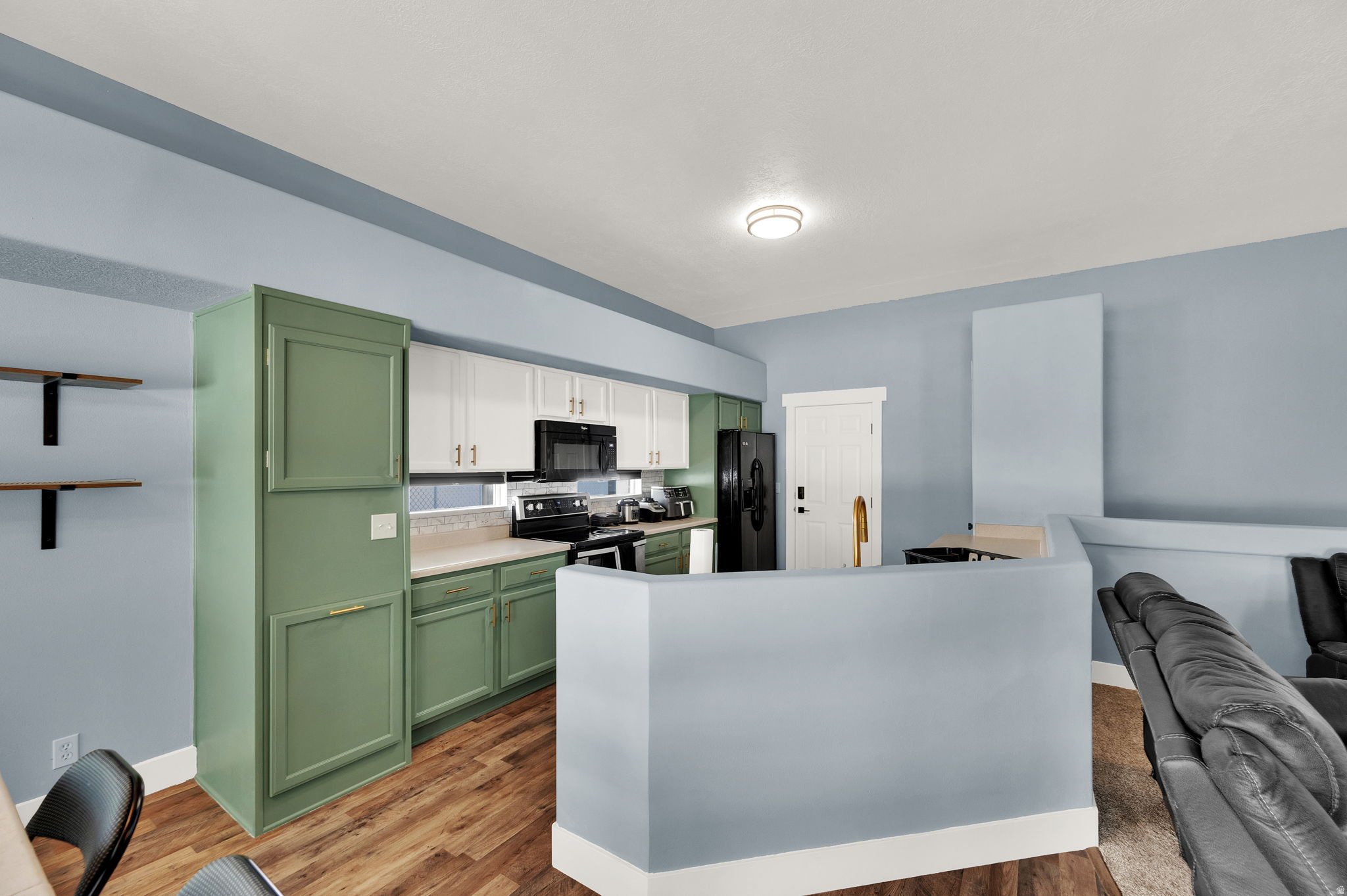 HUNTER VILLAGE PHASE - Residential