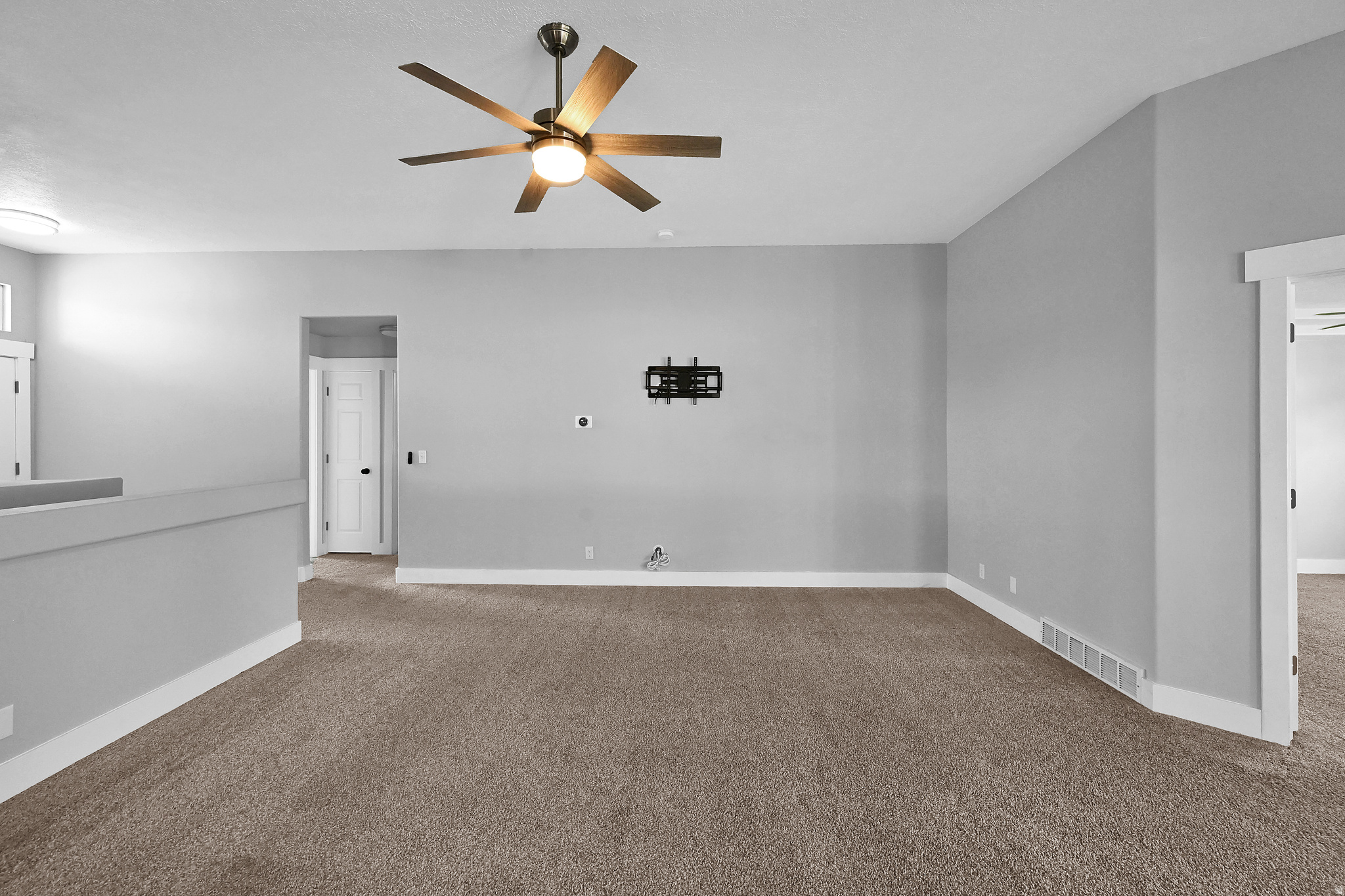 HUNTER VILLAGE PHASE - Residential