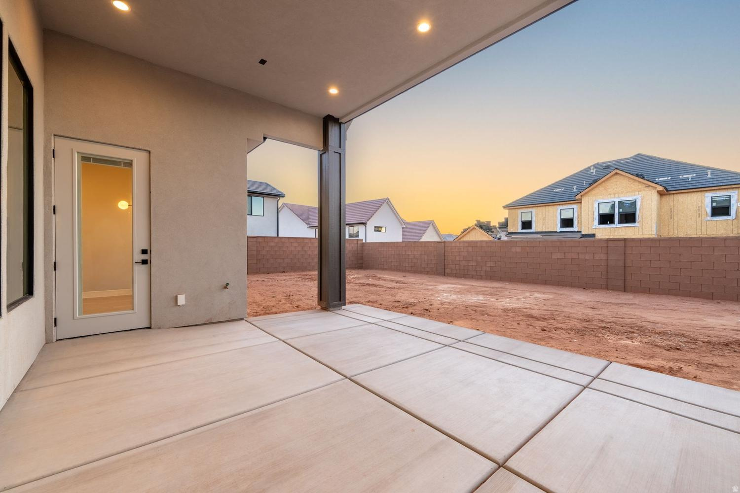 LAKESIDE STUCKI FARMS - Residential