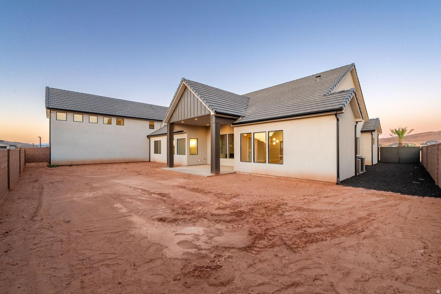 LAKESIDE STUCKI FARMS - Residential