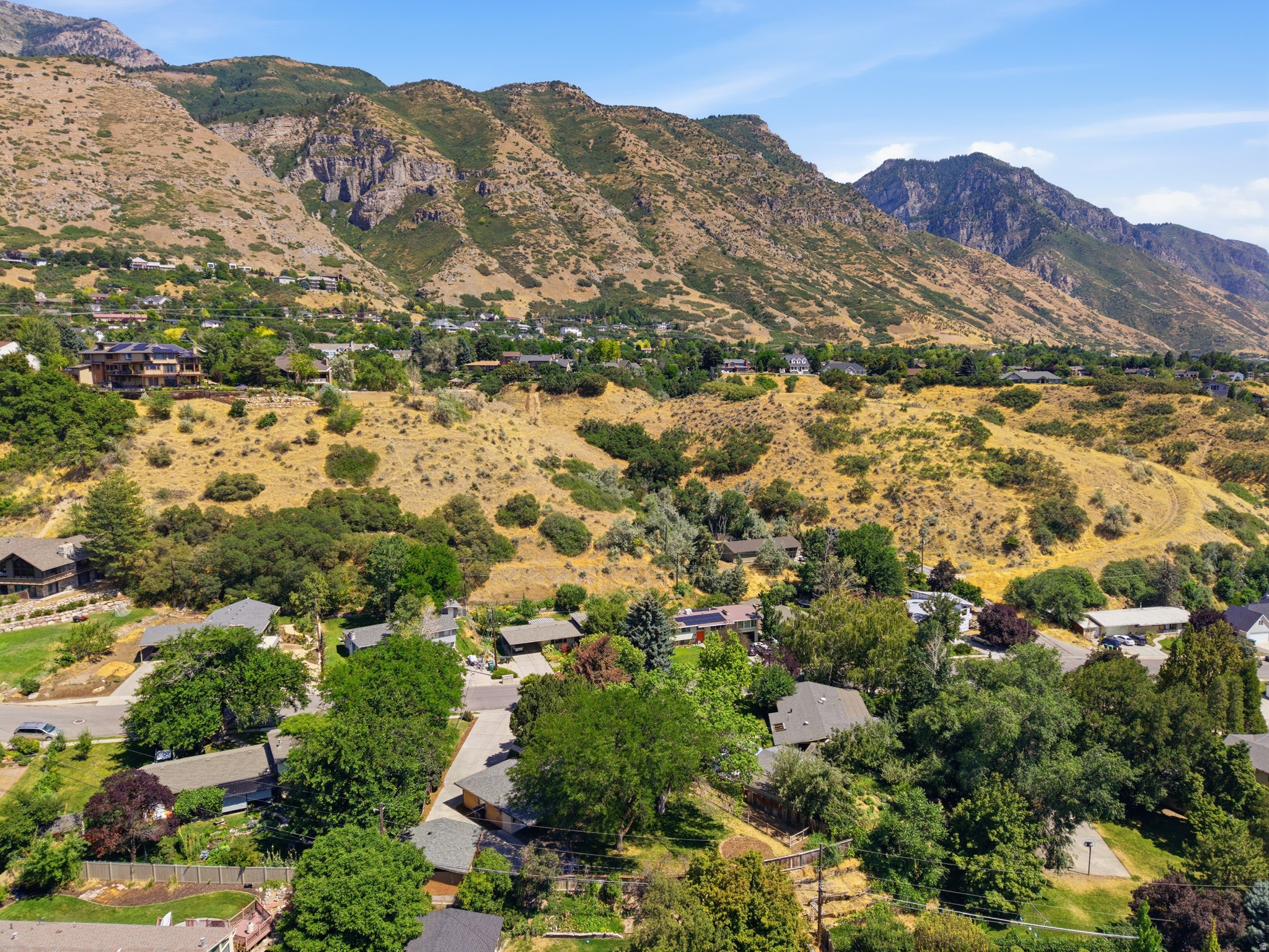 SCENIC CIRCLE - Residential