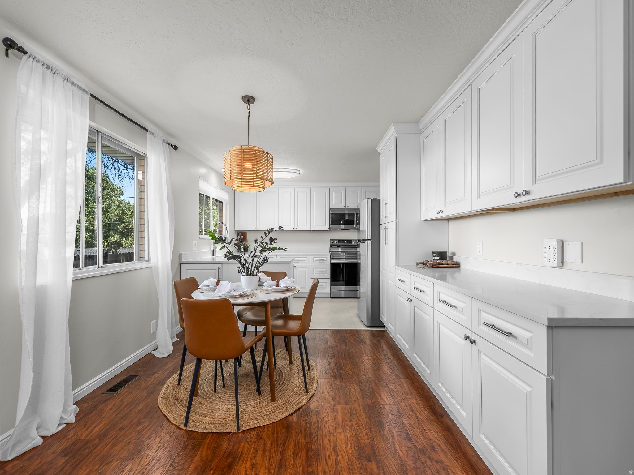 SCENIC CIRCLE - Residential