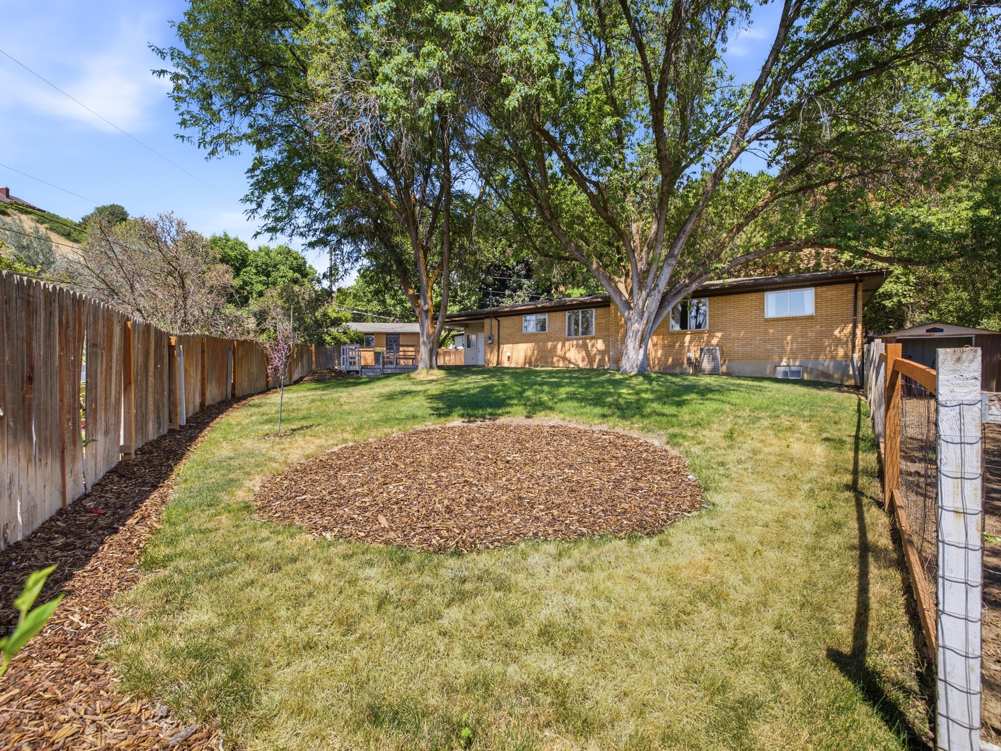 SCENIC CIRCLE - Residential