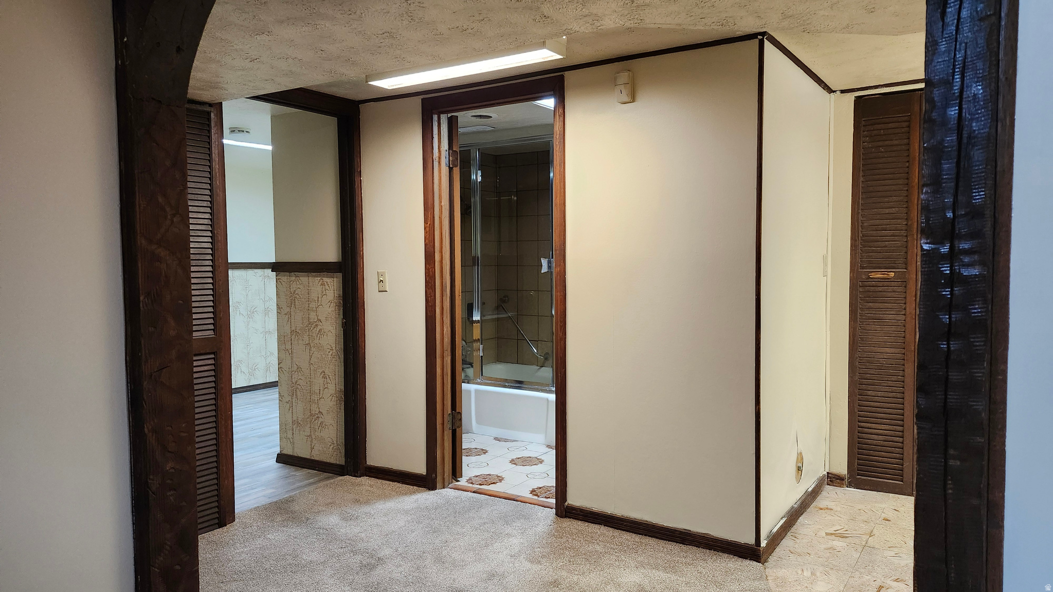 COLONY NORTH - Residential