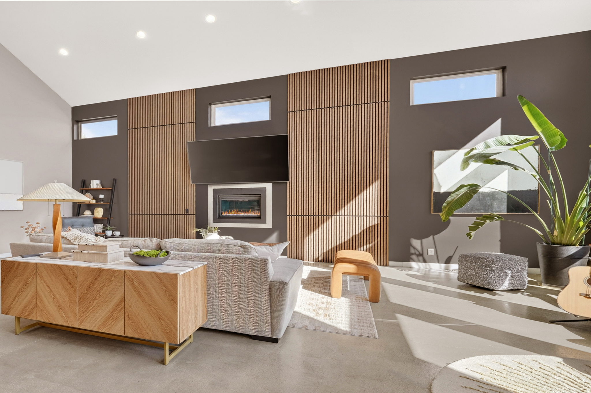 SUNCREST-THE POINTE - Residential