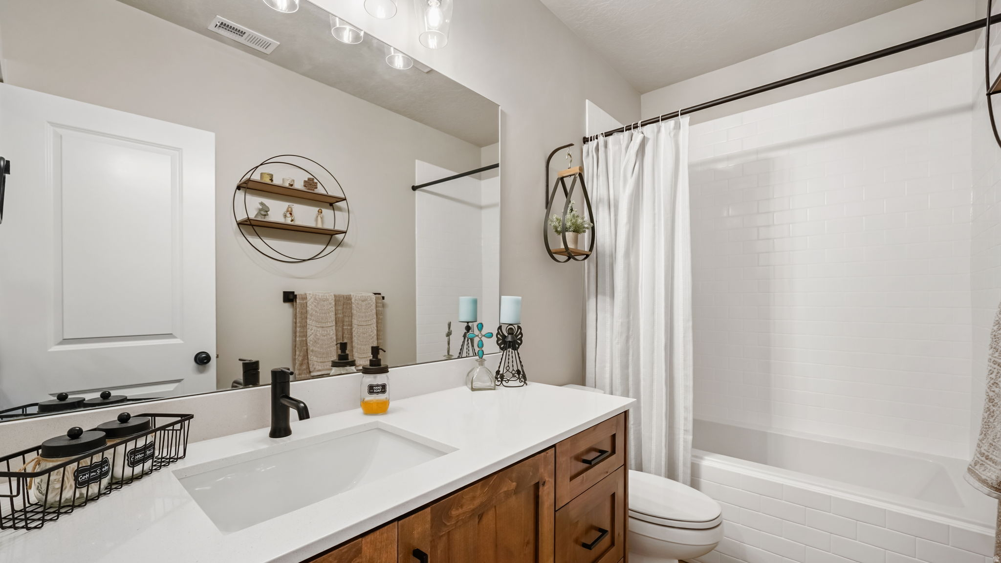 CATALINA BAY - Residential