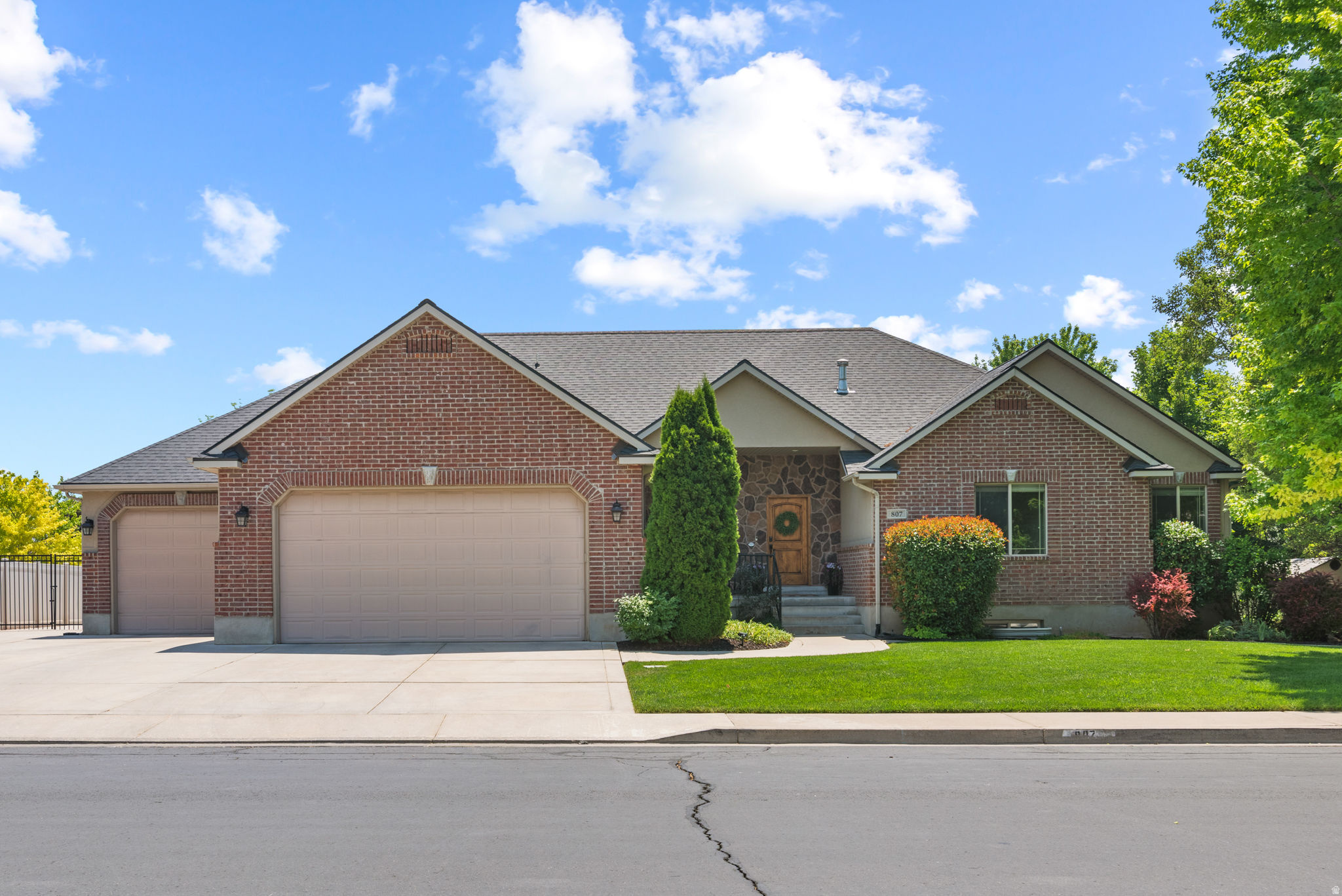 MEADOWS AT NORTHFIELD - Residential