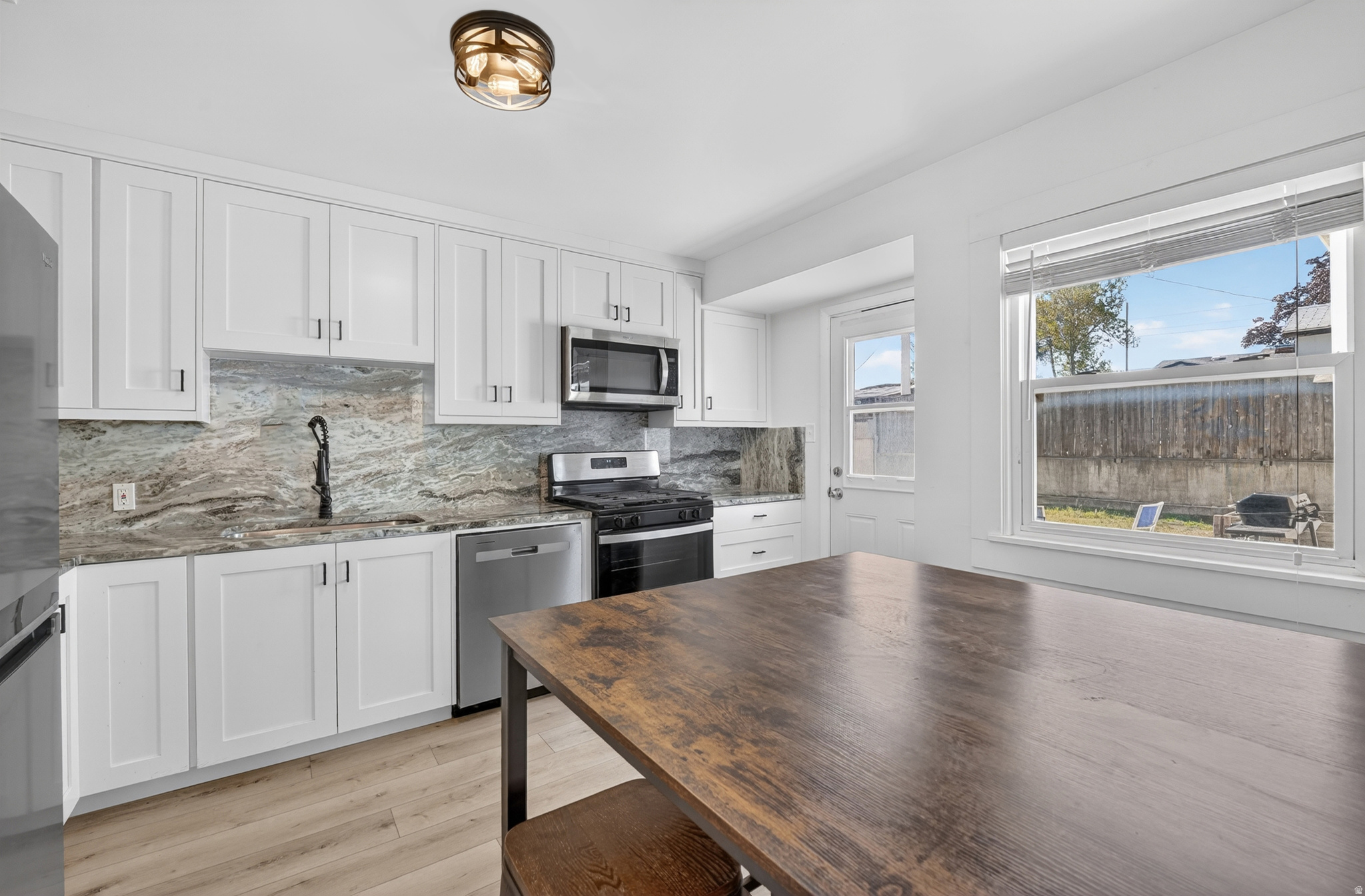 HOFFMAN HEIGHTS - Residential