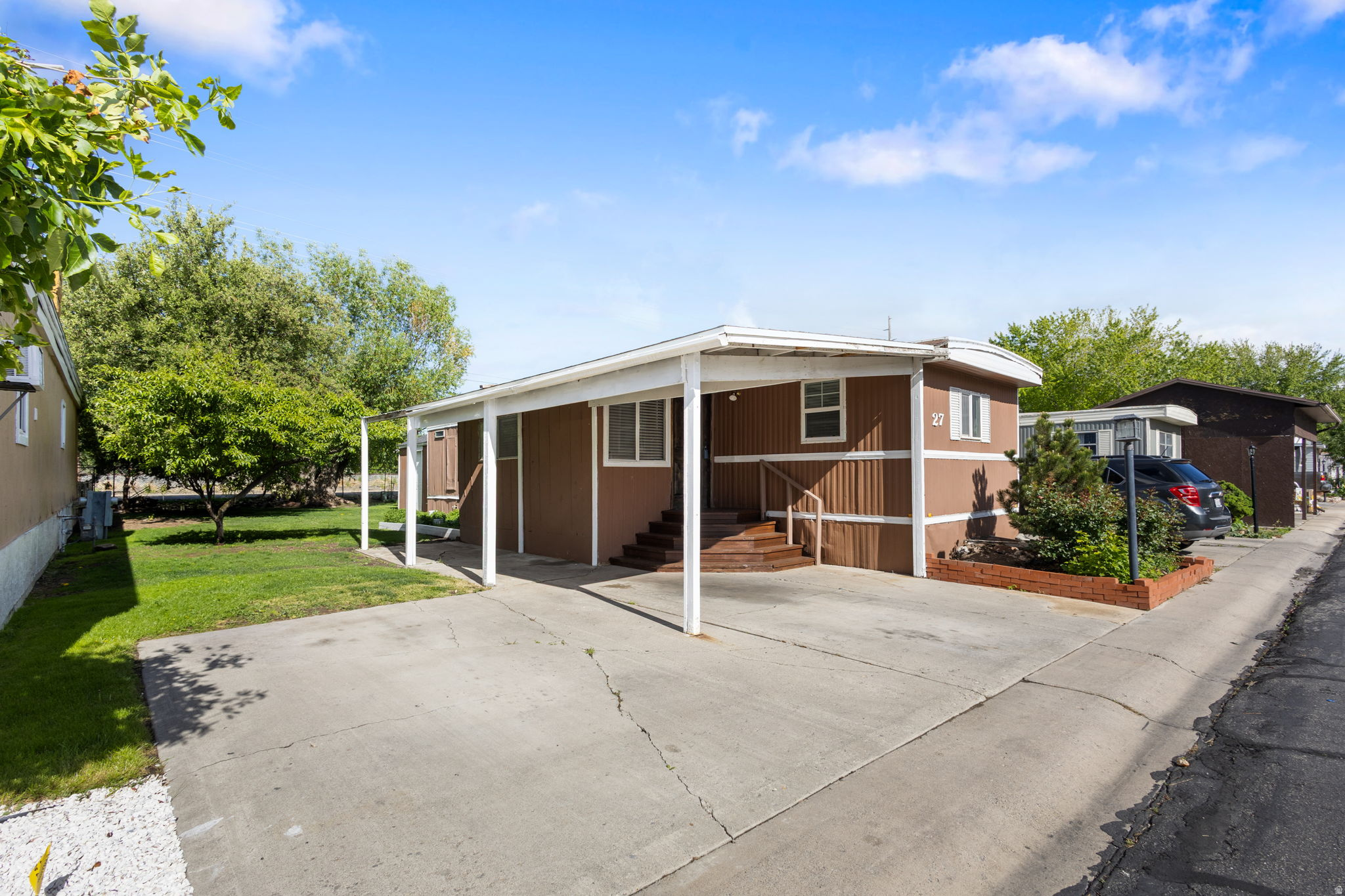GREEN ACRES - Residential
