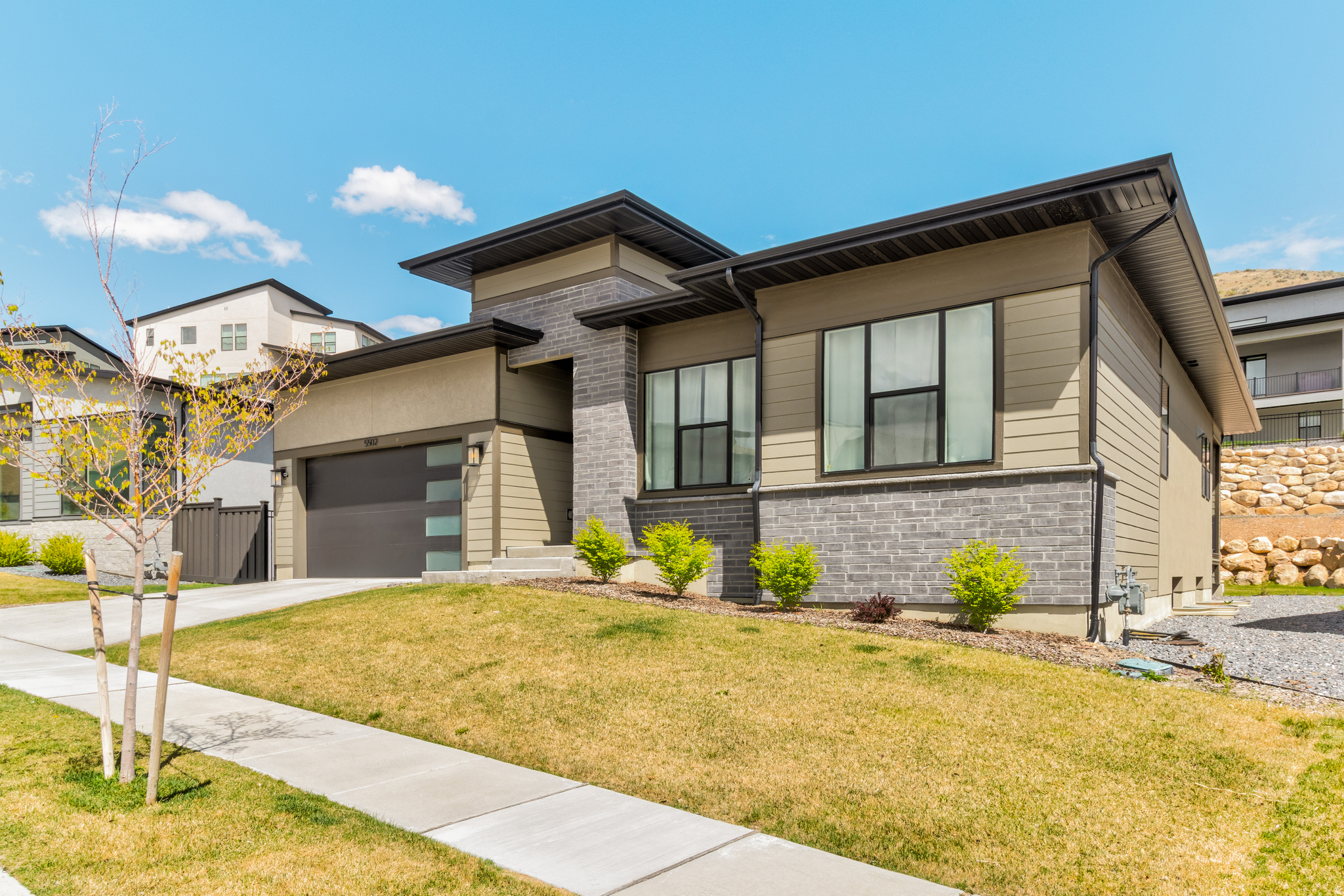 CANYON POINT - Residential