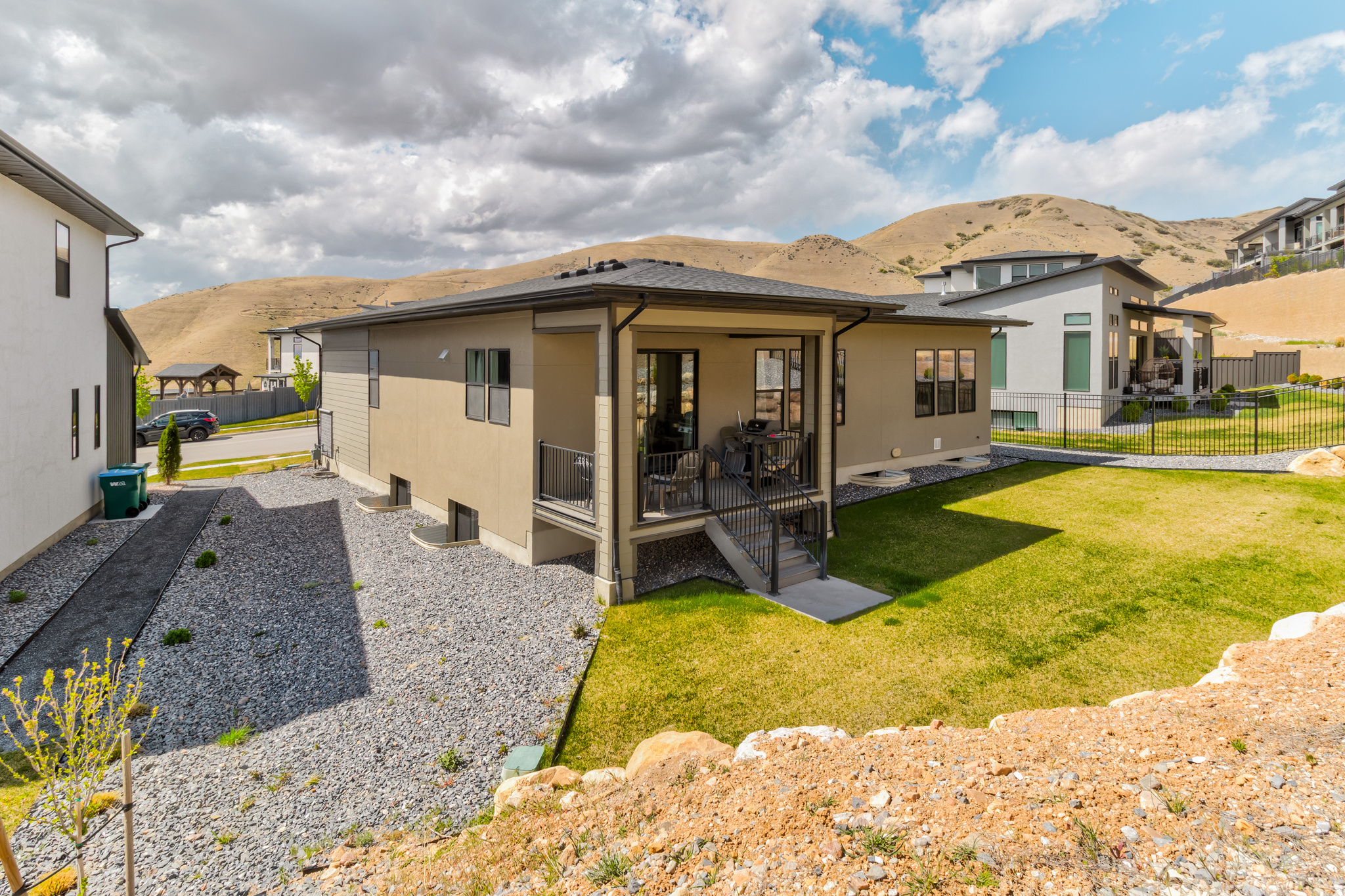 CANYON POINT - Residential