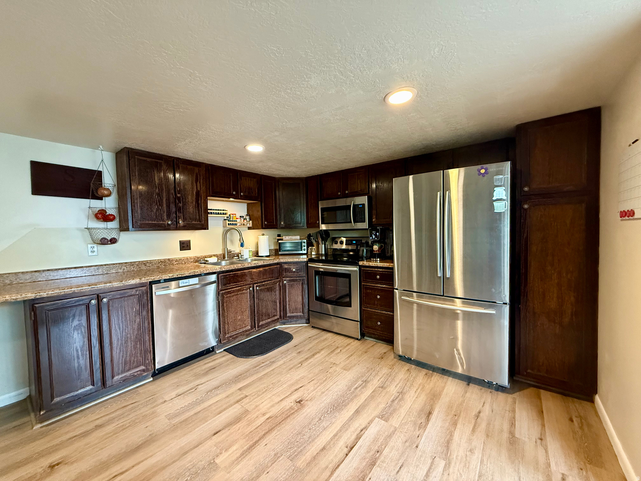 FOXGLEN - Residential