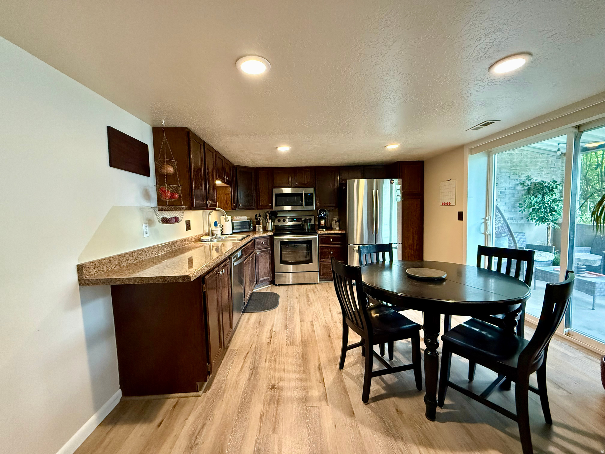 FOXGLEN - Residential