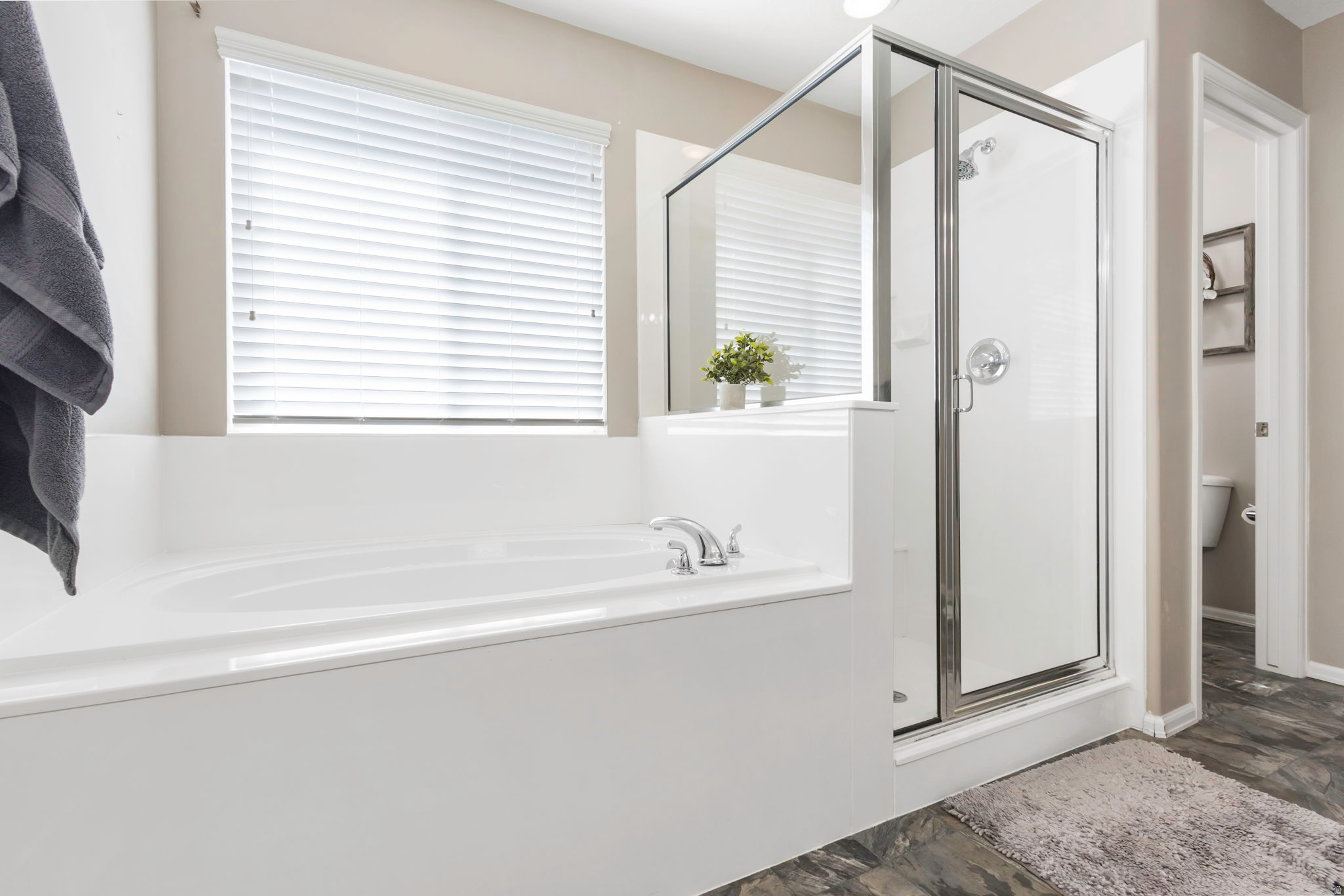GREY HAWK - Residential