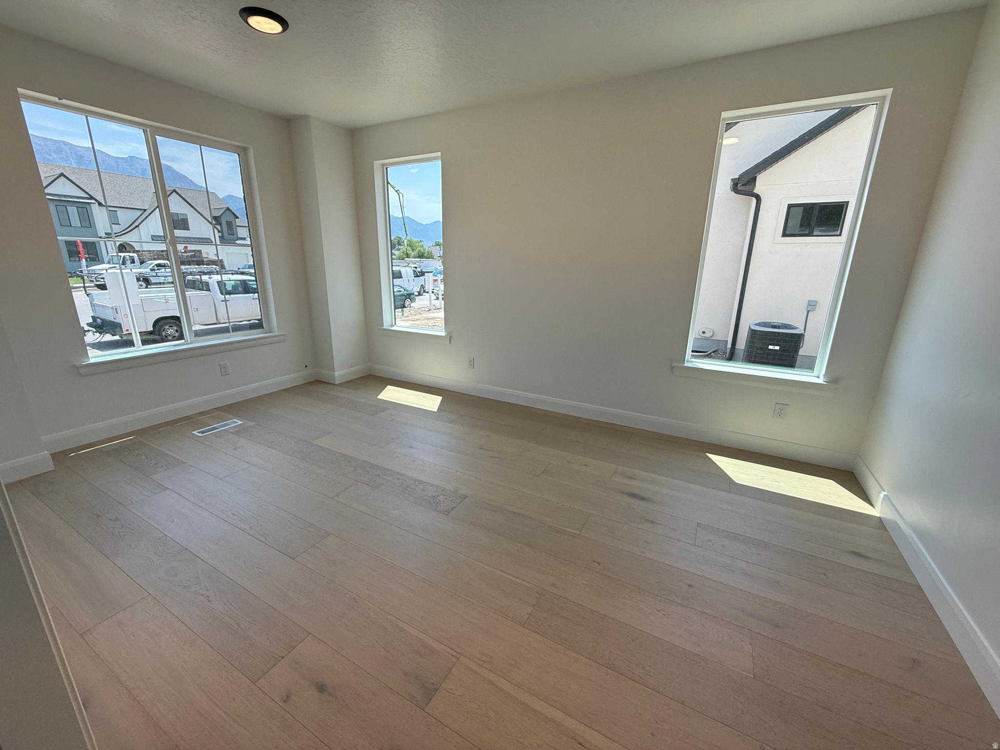 BELMONT WEST - Residential