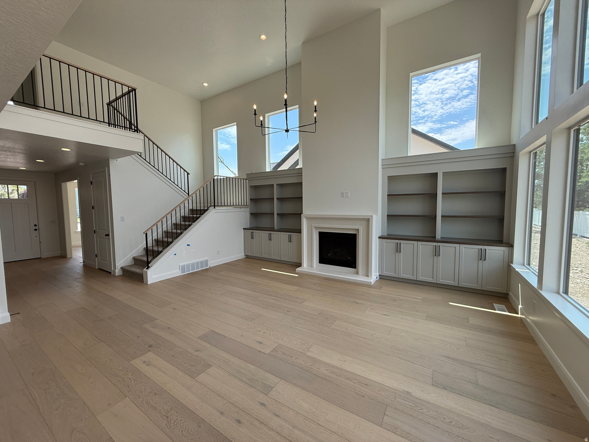 BELMONT WEST - Residential