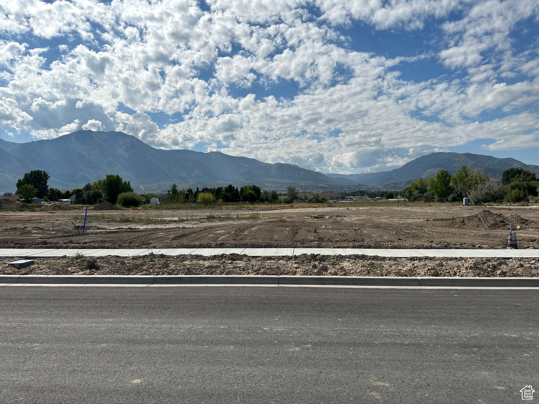 DAVIS FARMS - Land