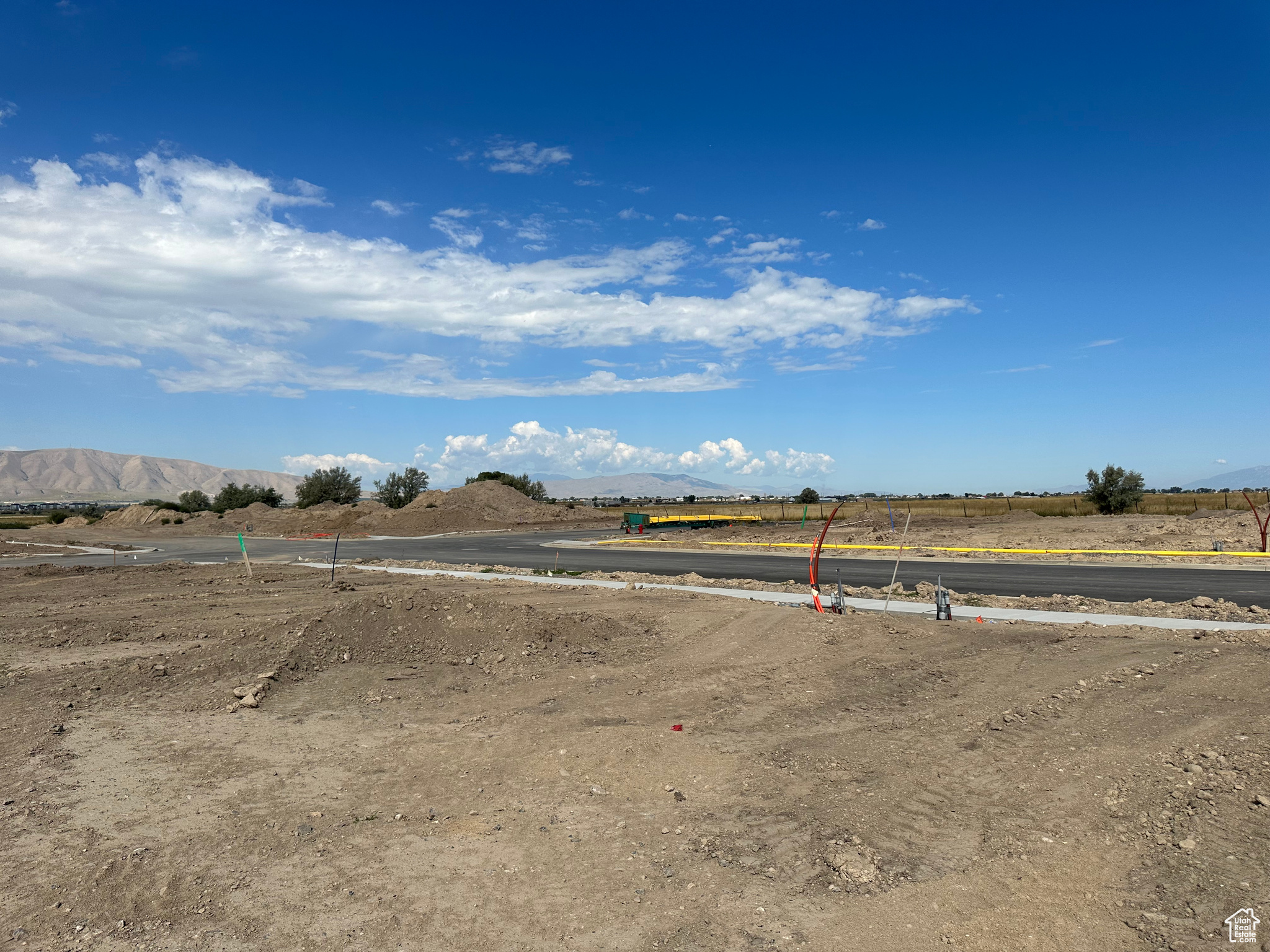 DAVIS FARMS - Land