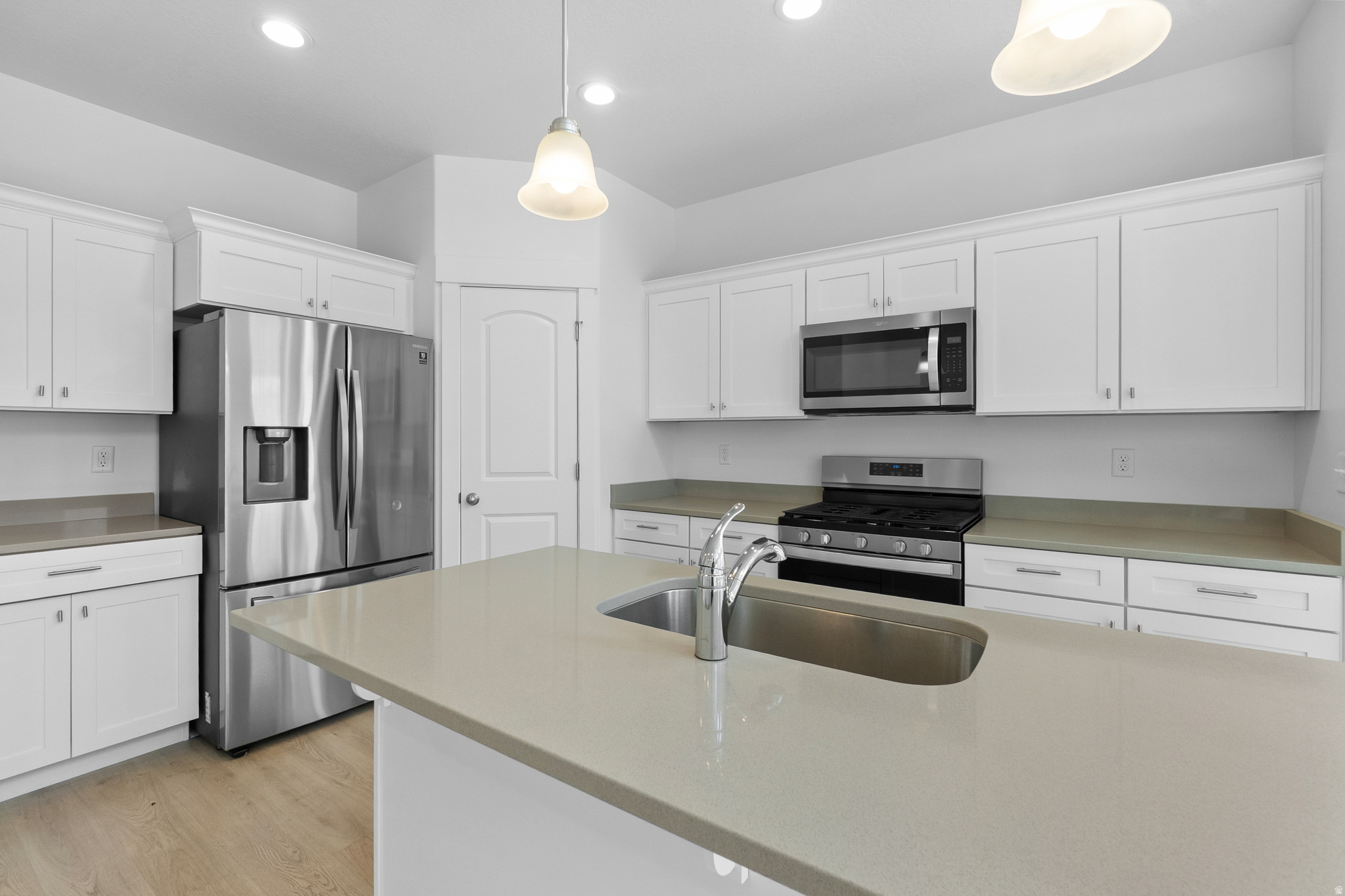 WILLOW POINT - Residential