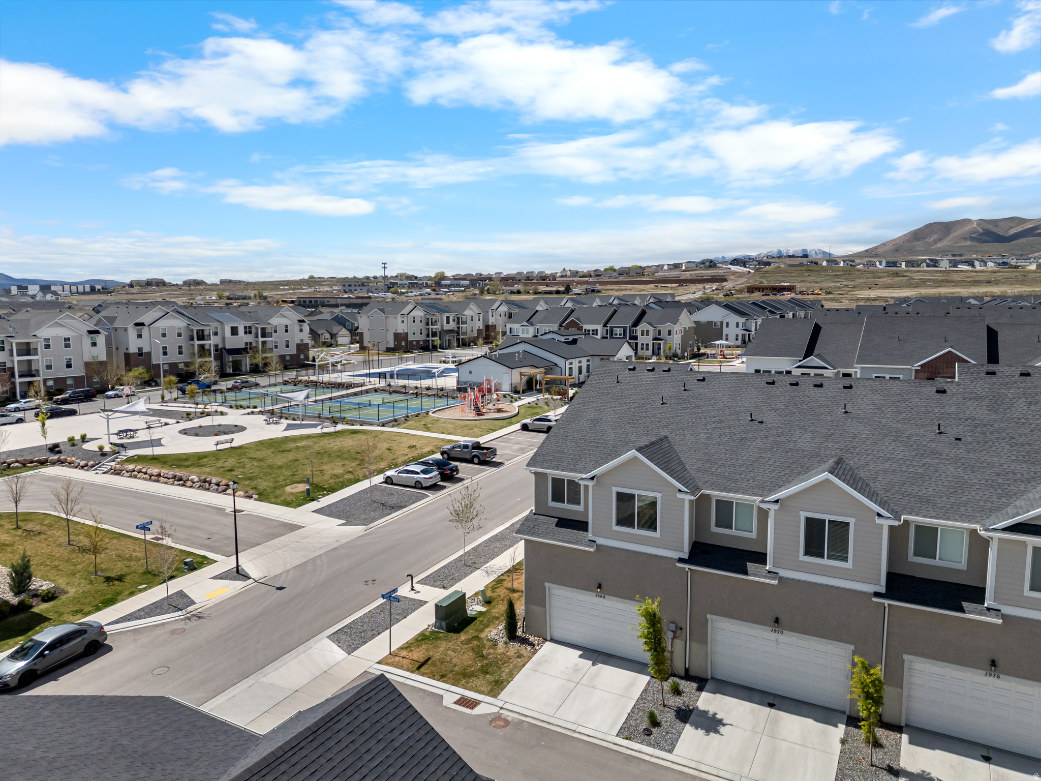 WILLOW POINT - Residential