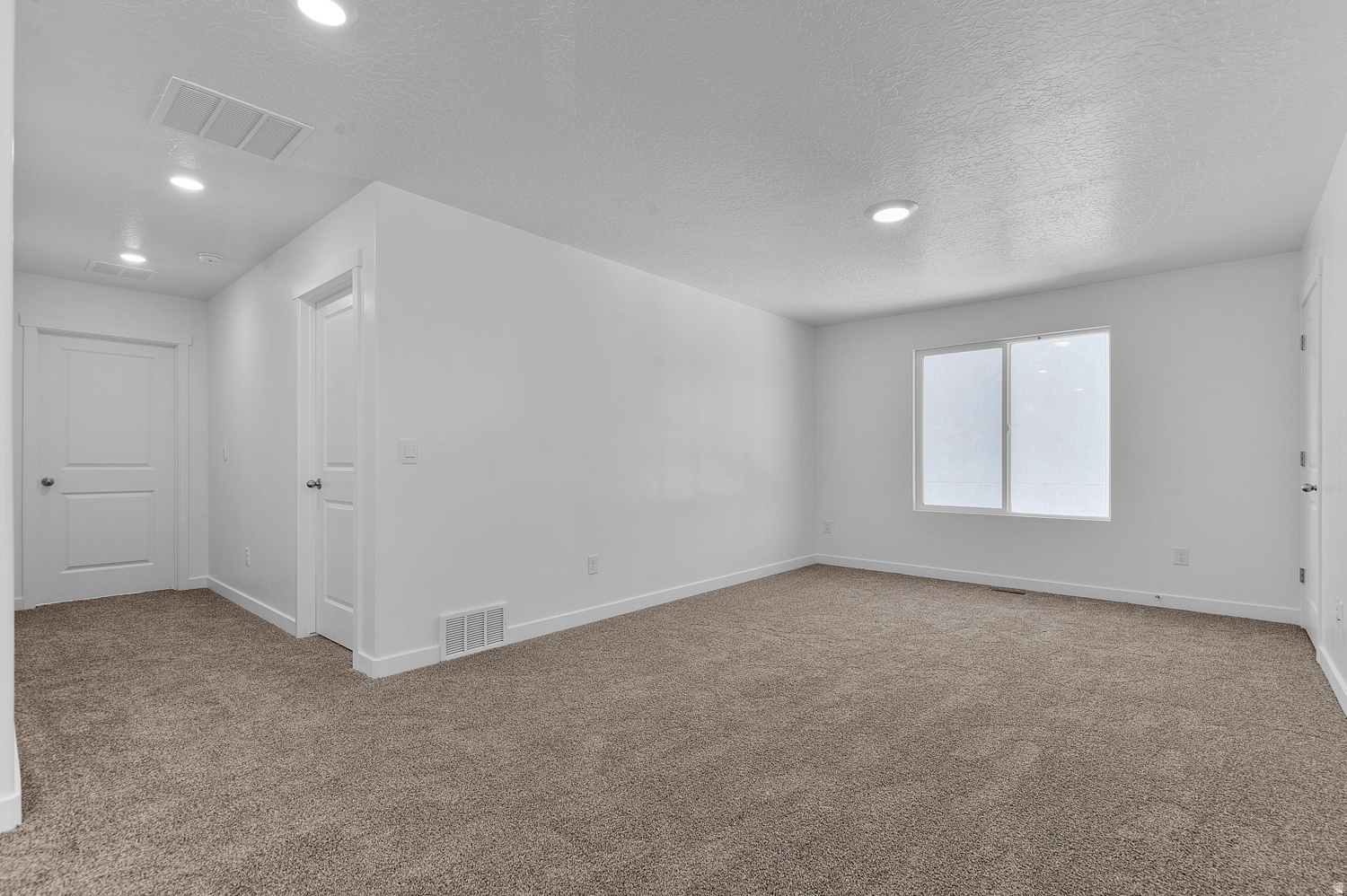 INVERNESS BY D.R. HORTON - Residential