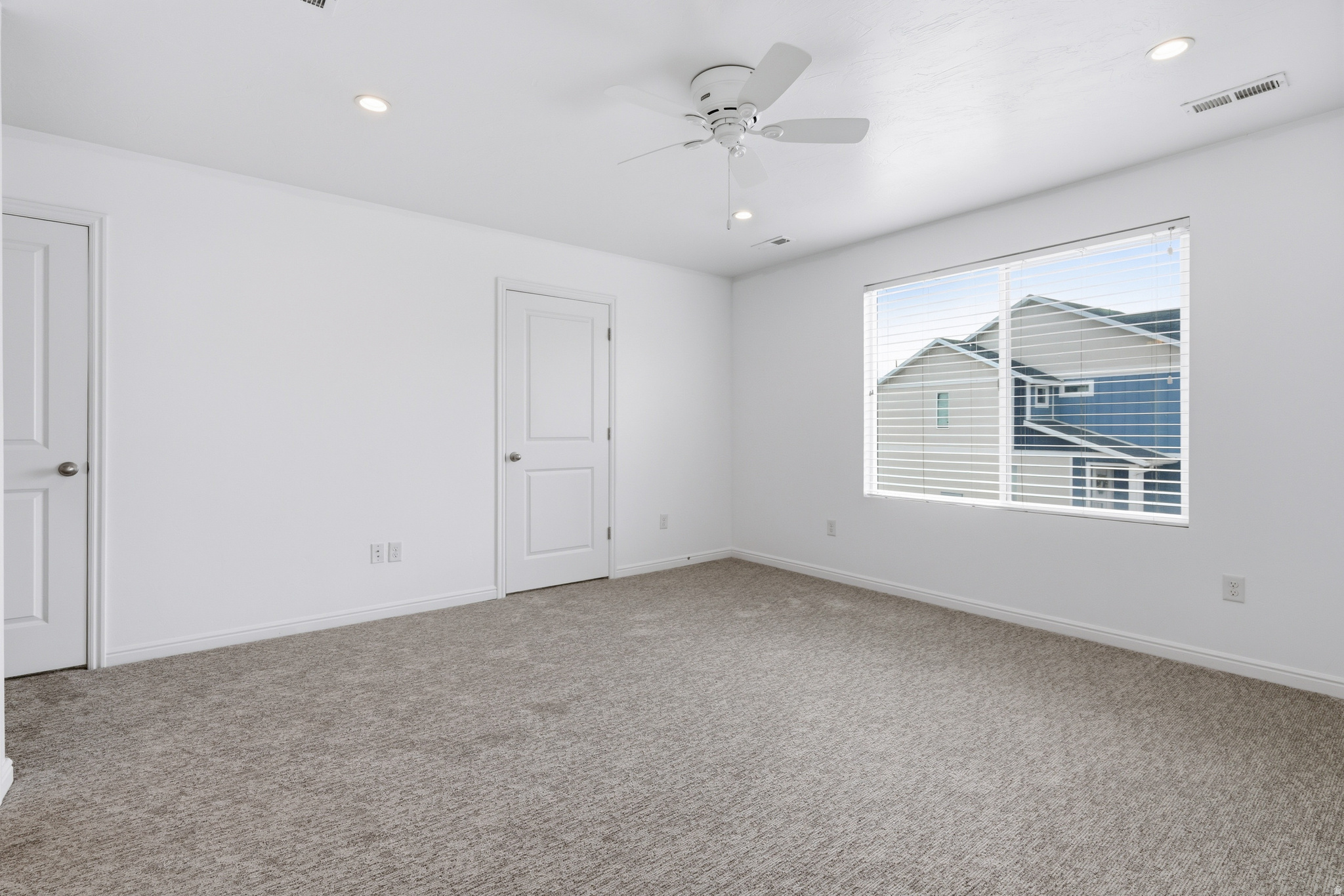 LEGACY FARMS - Residential