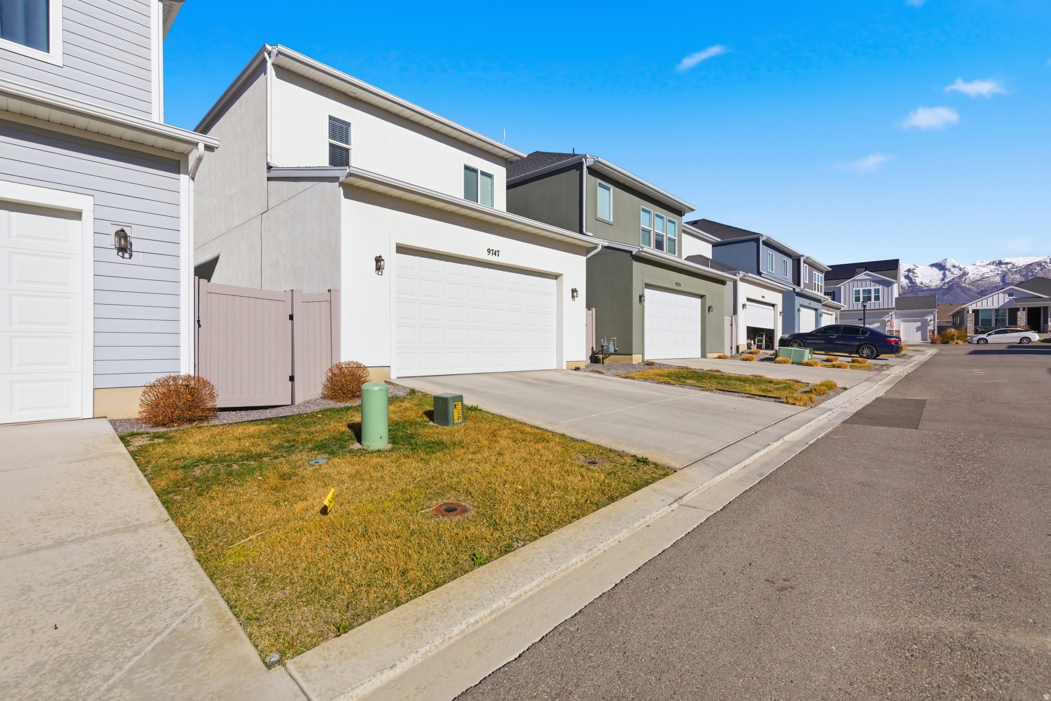 RIDGEVIEW - Residential