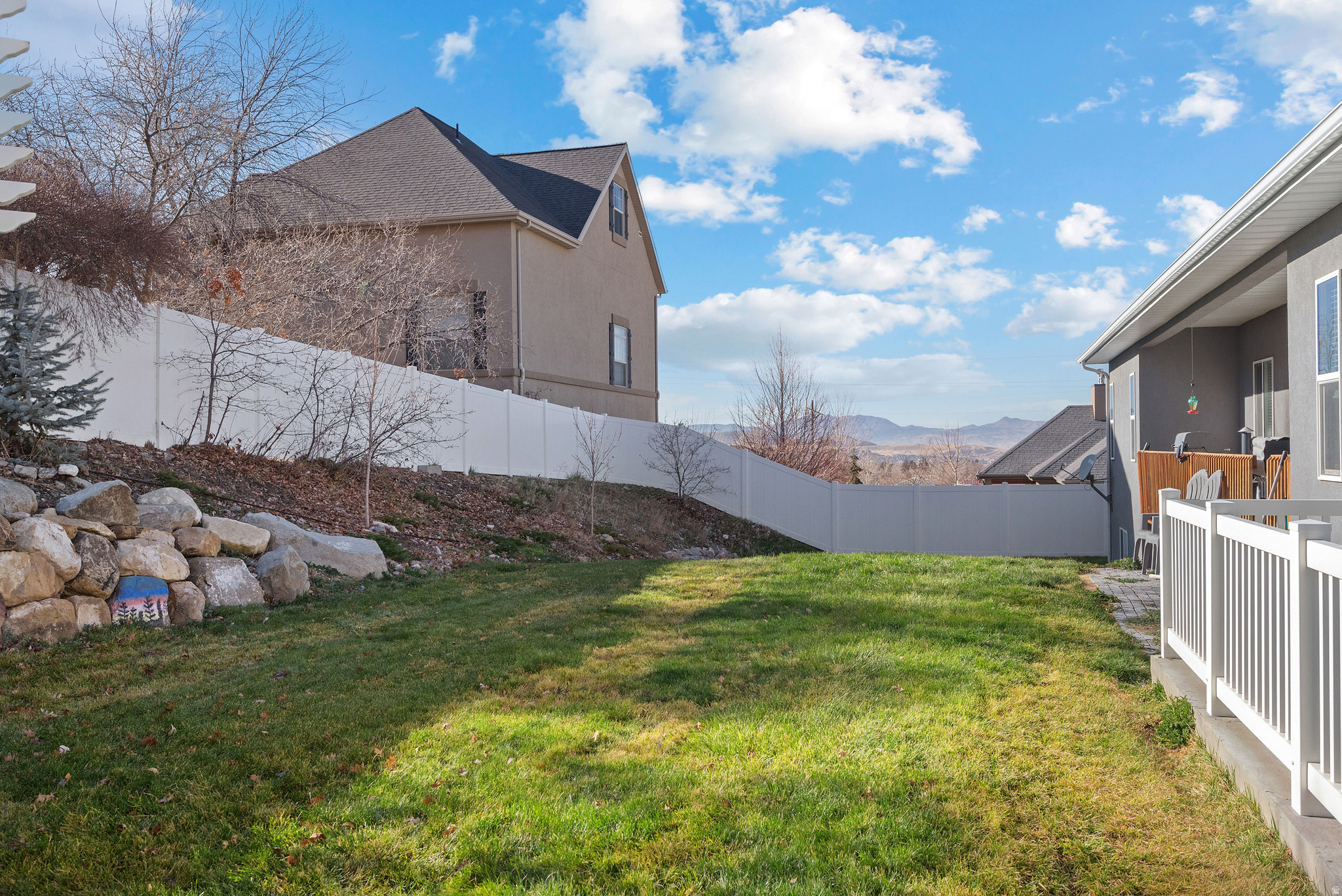 BLACK HAWK HILLS - Residential