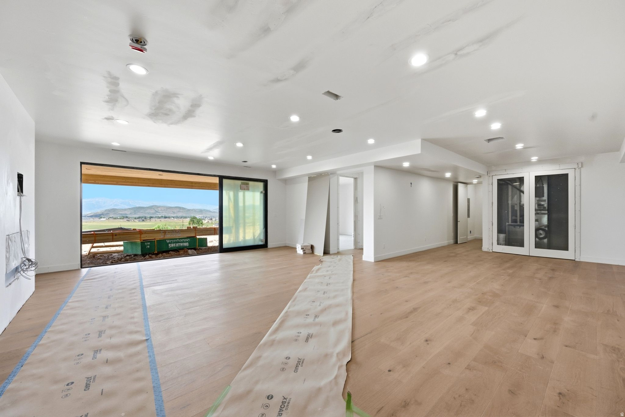 FOOTHILLS AT FRANCIS GATE - Residential