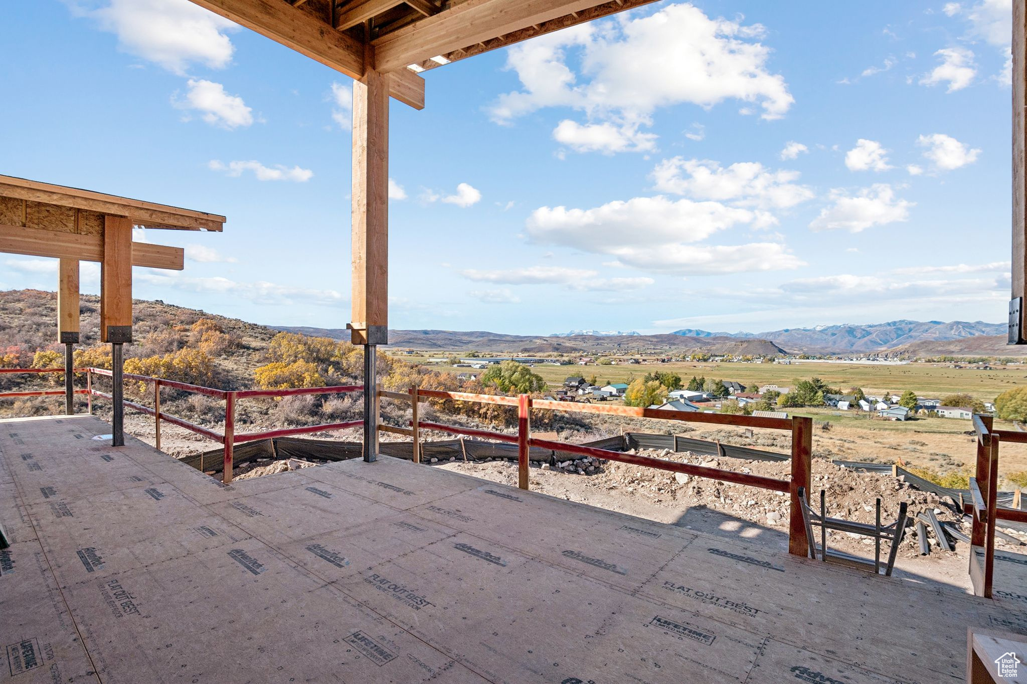 FOOTHILLS AT FRANCIS GATE - Residential