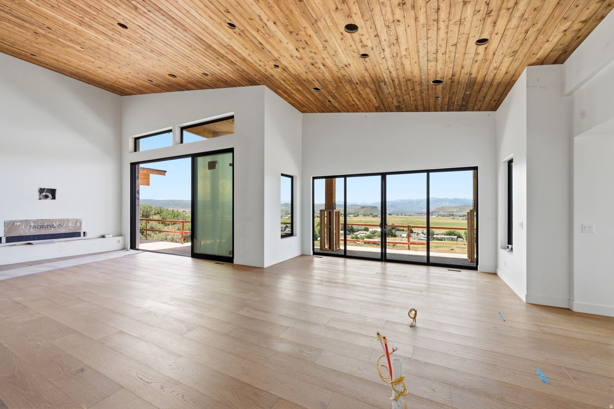 FOOTHILLS AT FRANCIS GATE - Residential