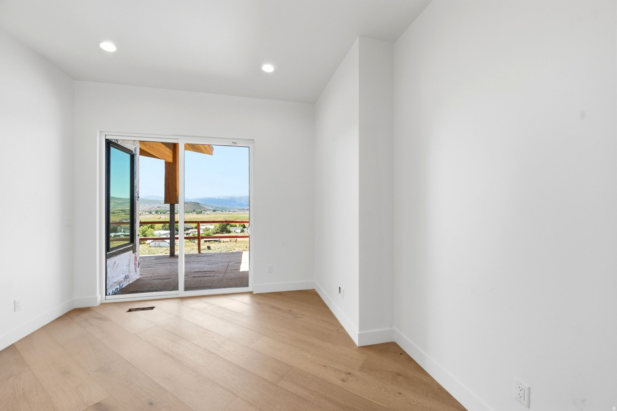 FOOTHILLS AT FRANCIS GATE - Residential
