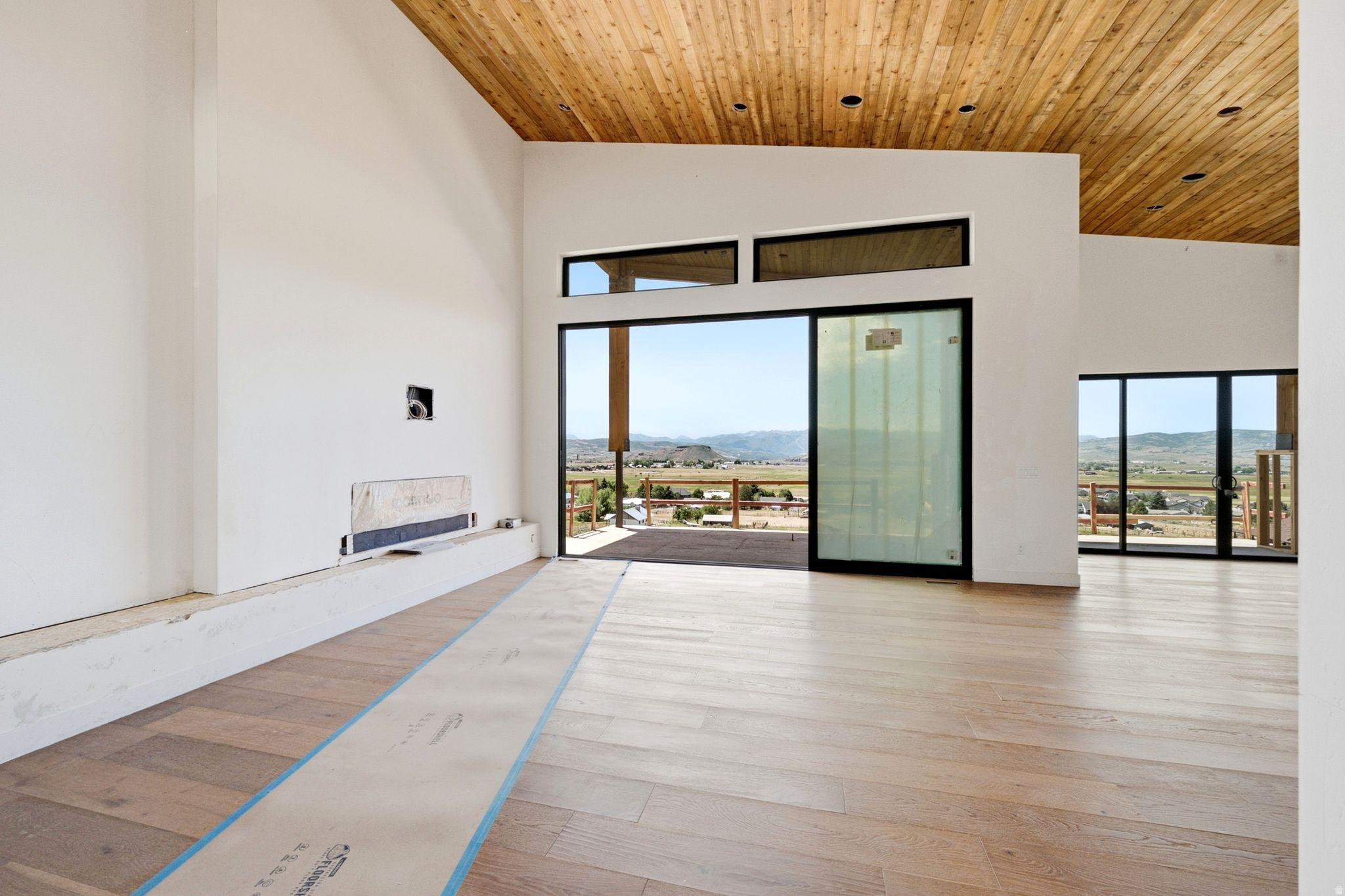 FOOTHILLS AT FRANCIS GATE - Residential