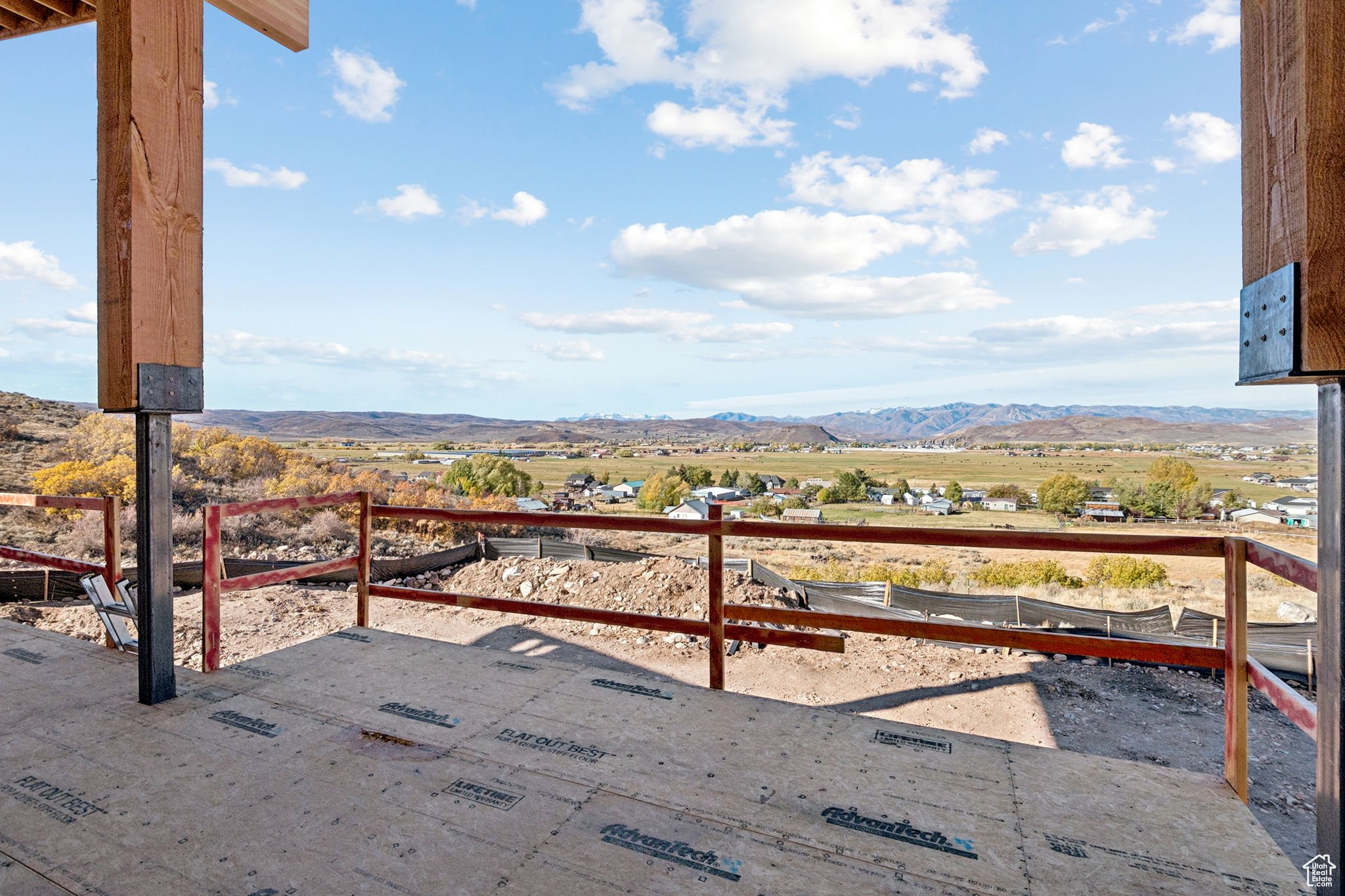FOOTHILLS AT FRANCIS GATE - Residential