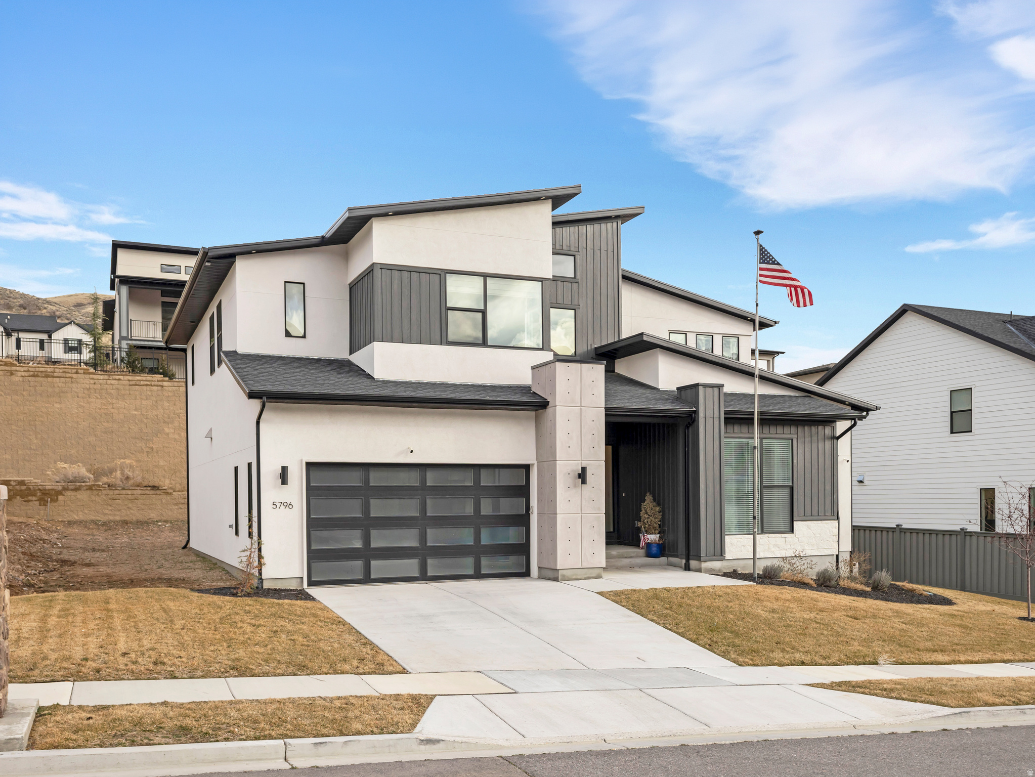 CANYON POINT - Residential