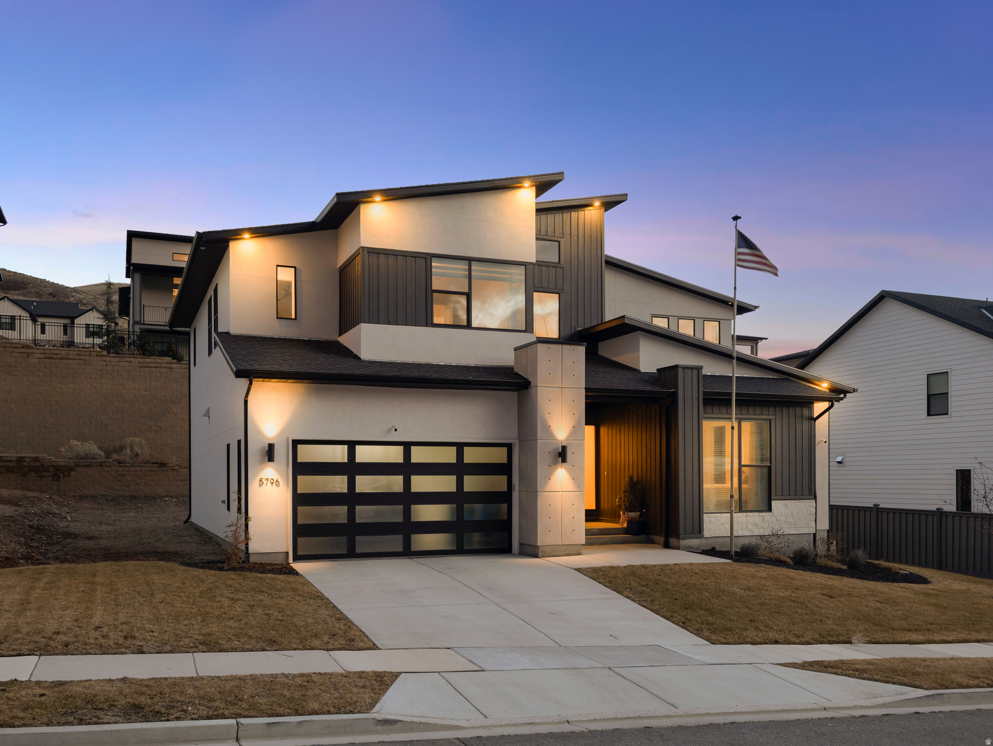 CANYON POINT - Residential
