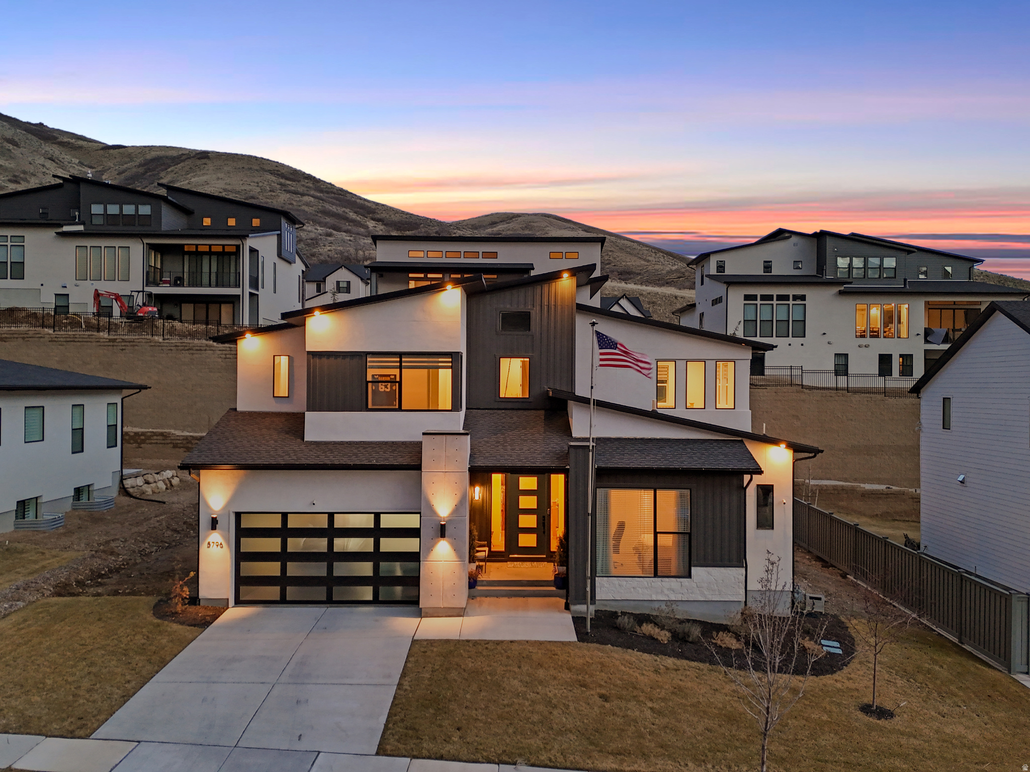 CANYON POINT - Residential