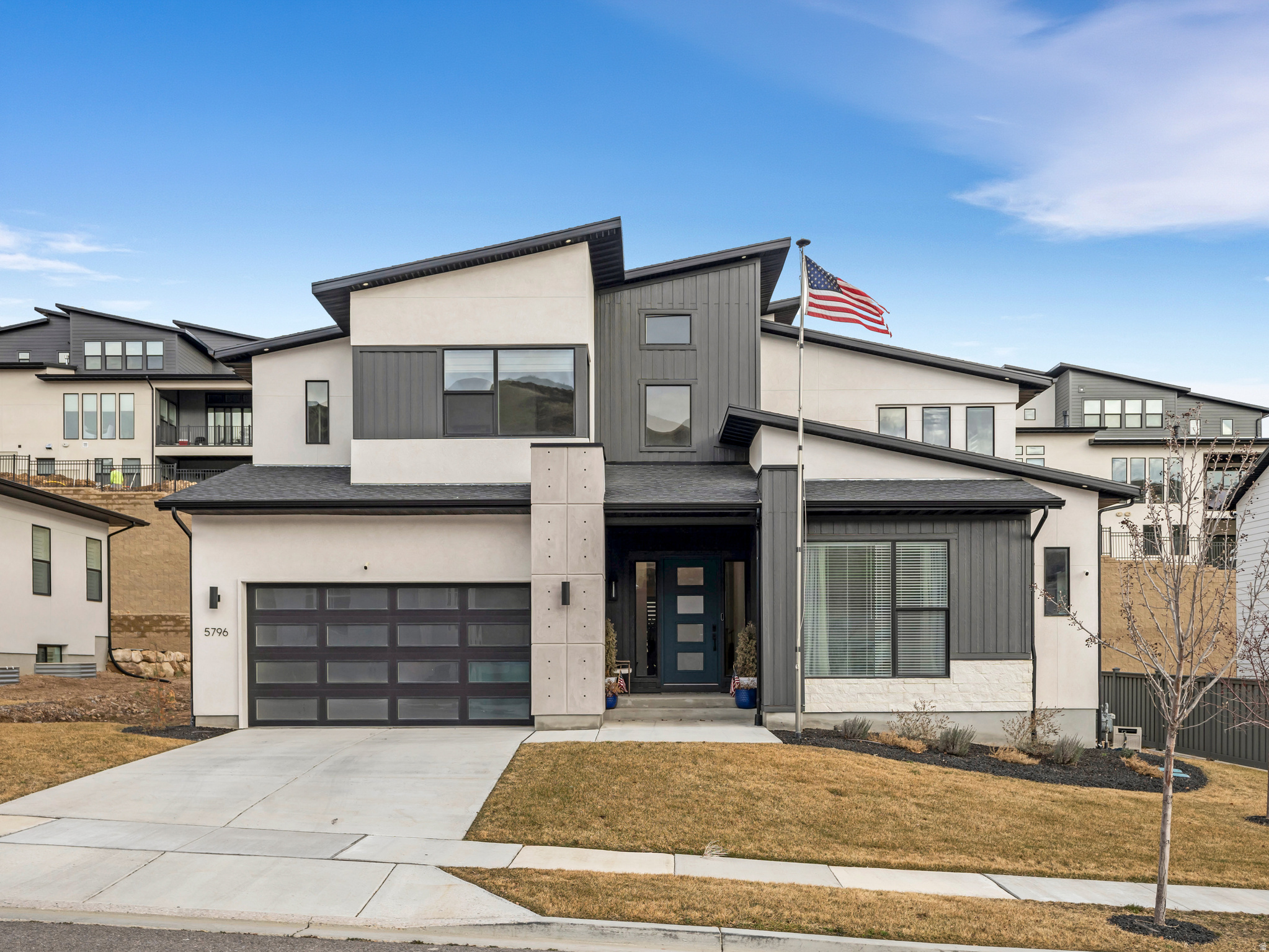 CANYON POINT - Residential